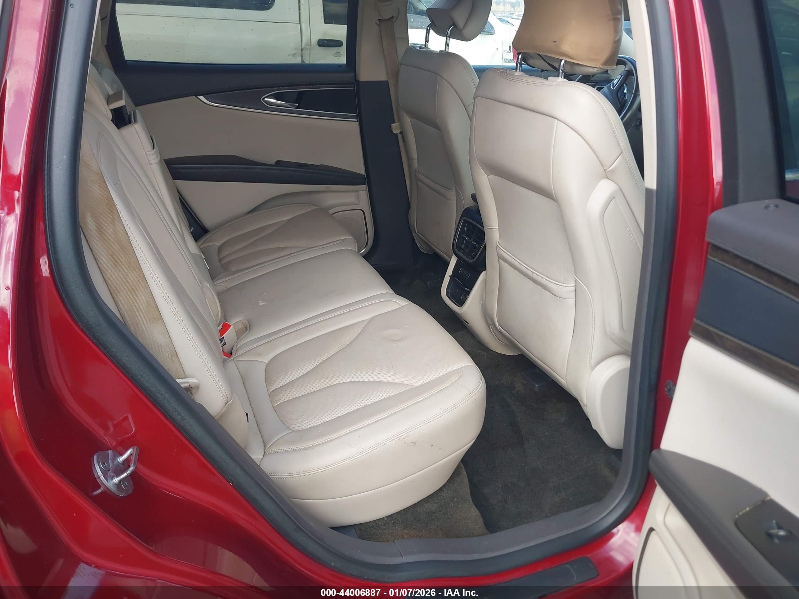 LINCOLN MKX image 8