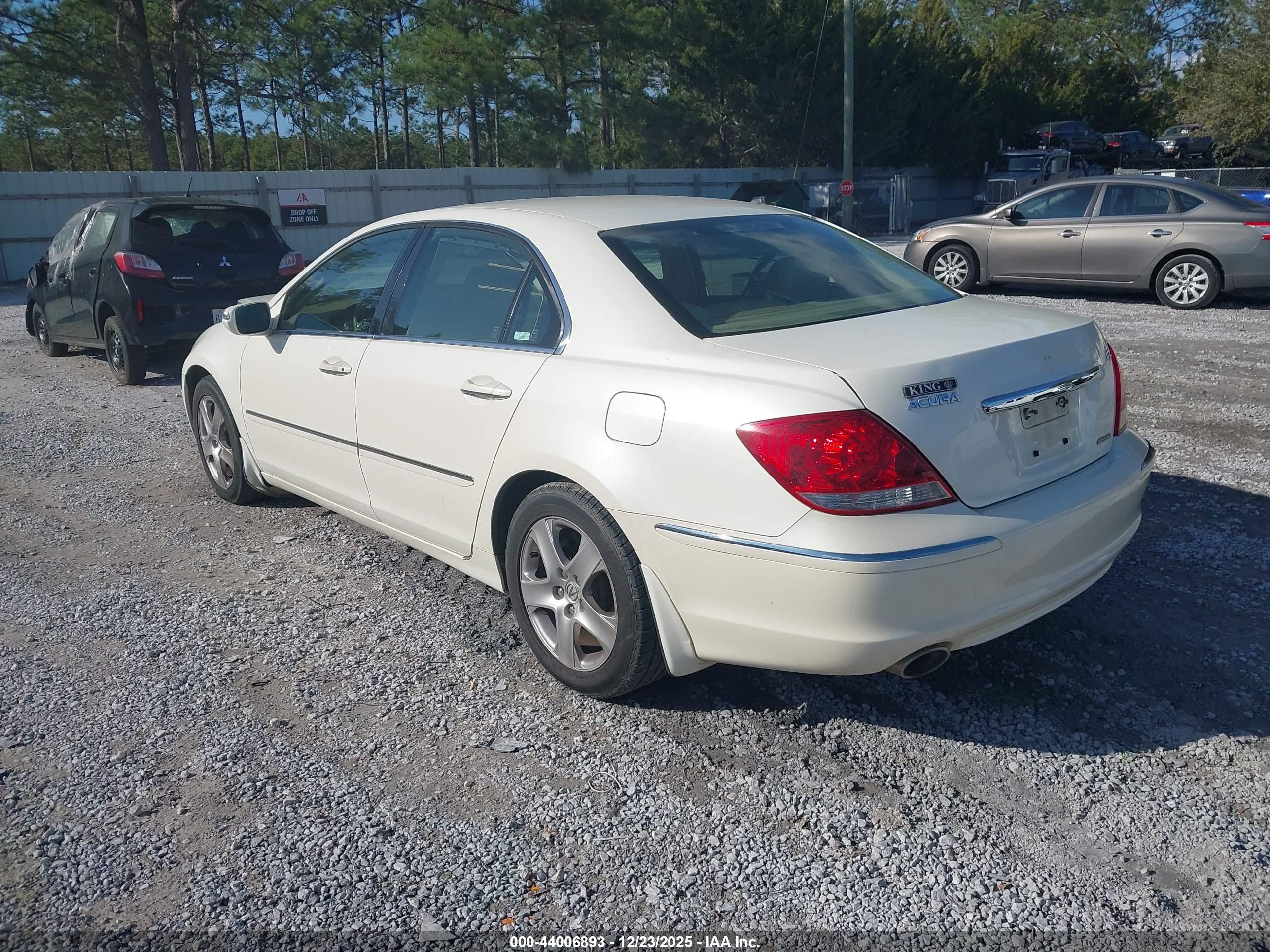 ACURA RL image 3