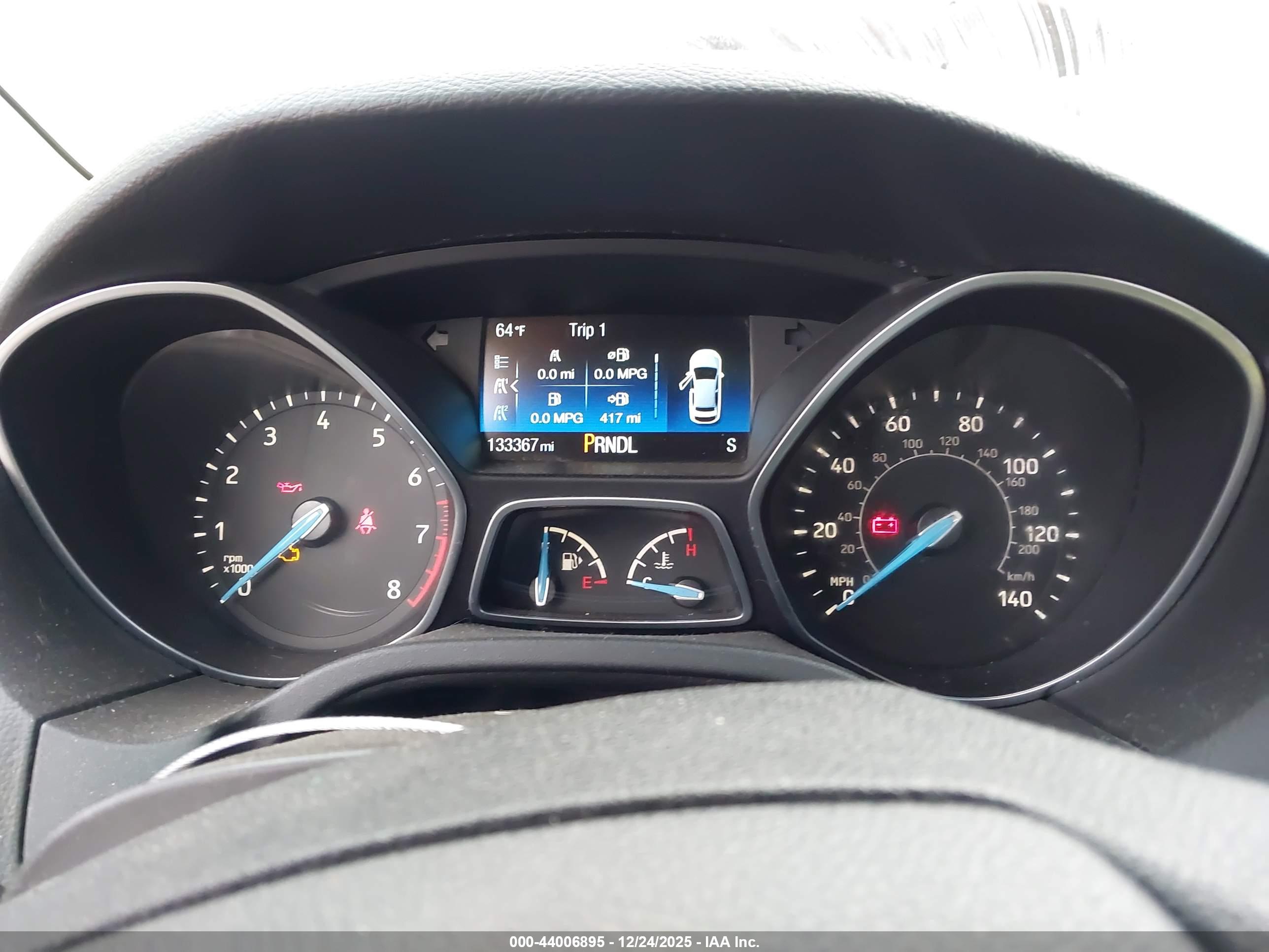 FORD FOCUS image 7