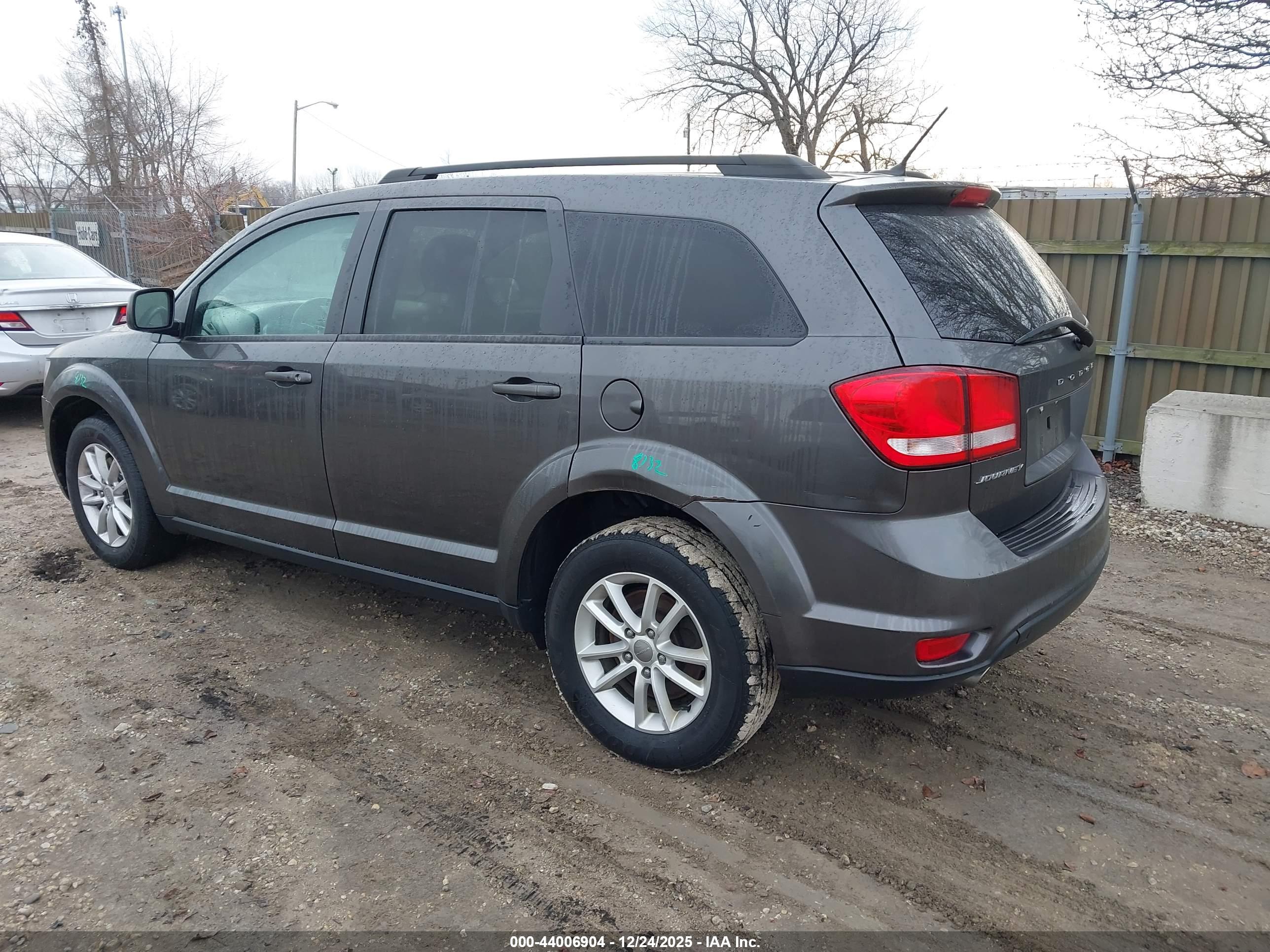 DODGE JOURNEY image 3