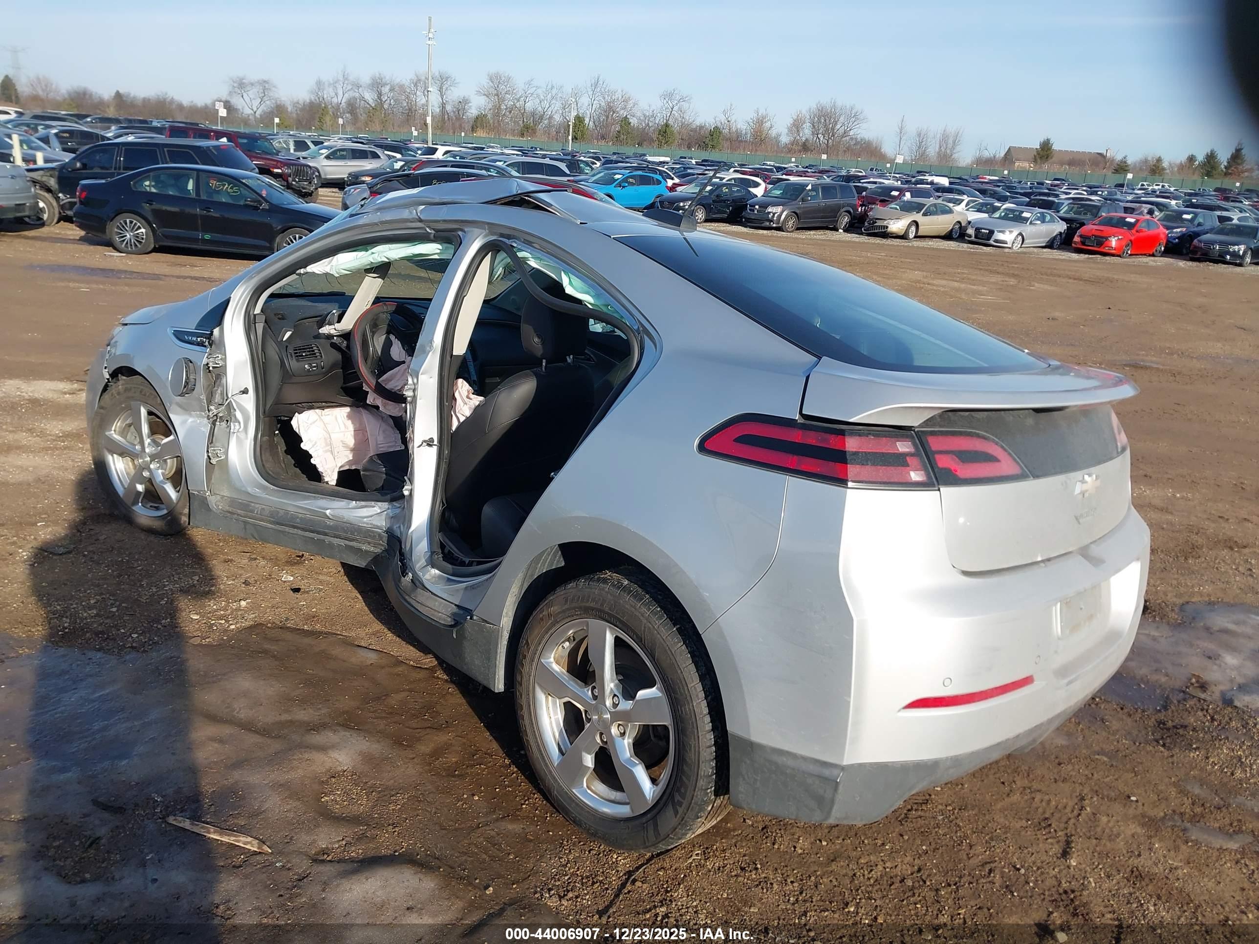 CHEVROLET VOLT image 3