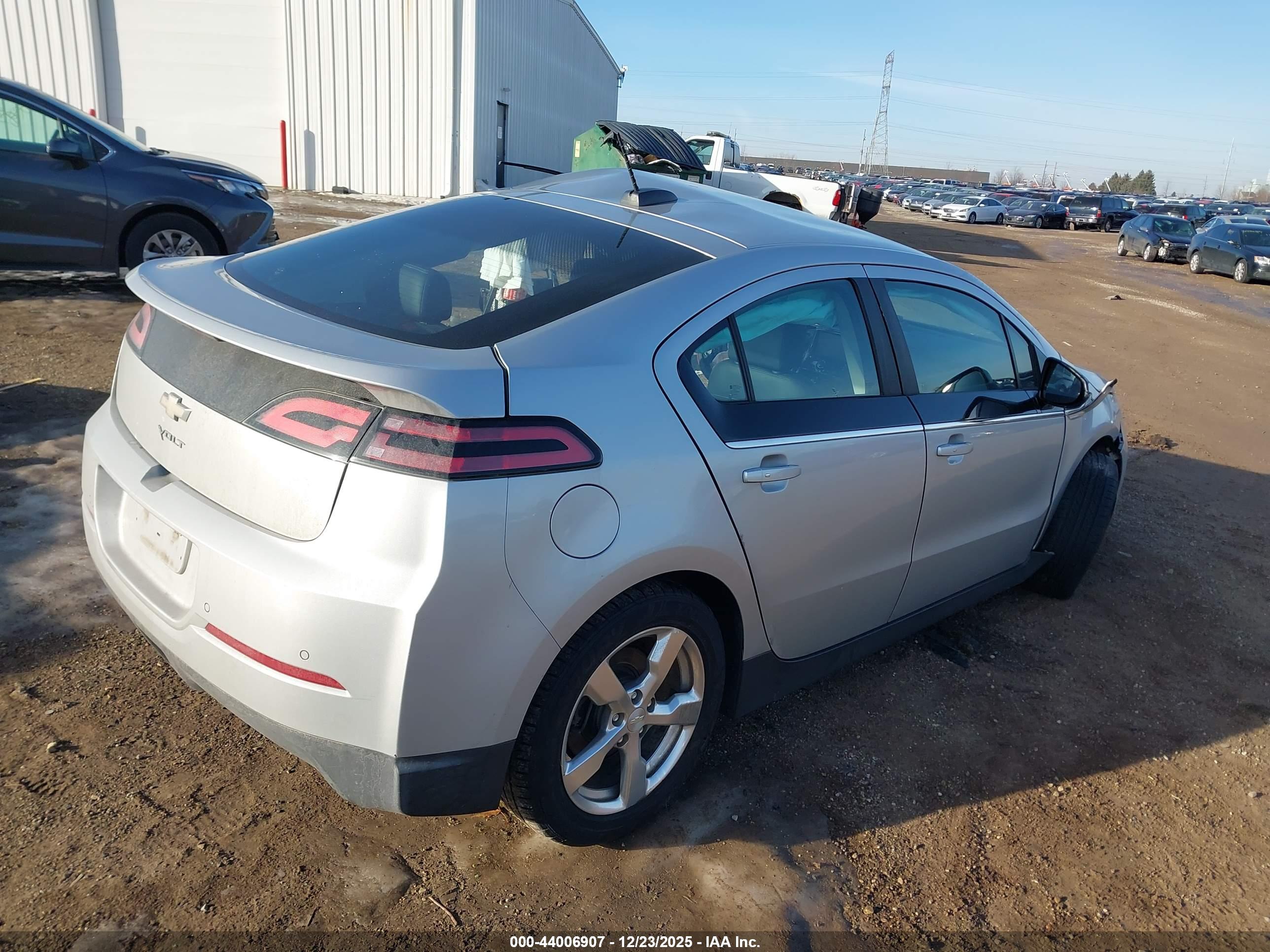 CHEVROLET VOLT image 4