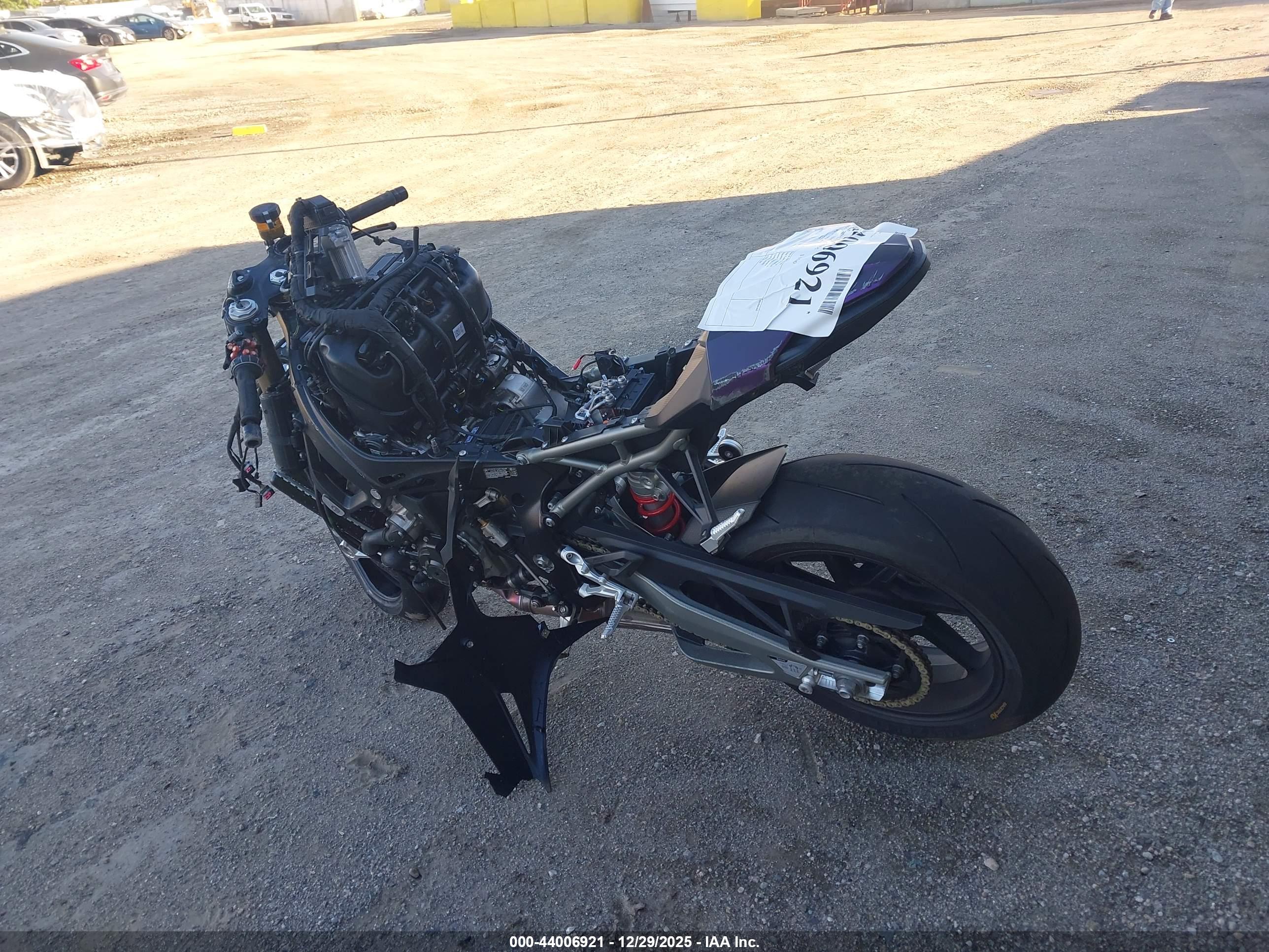 BMW S image 3