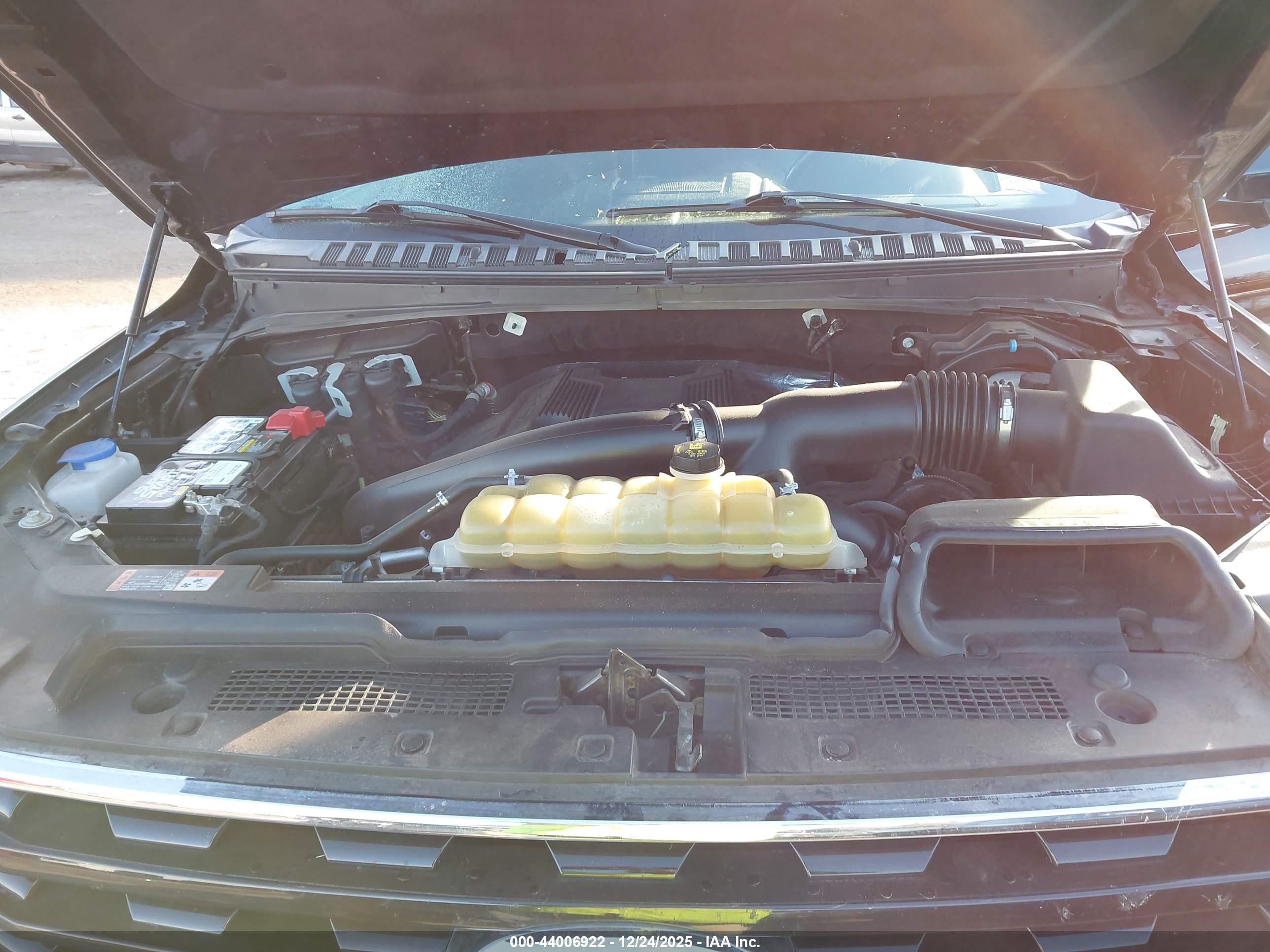 FORD EXPEDITION image 10