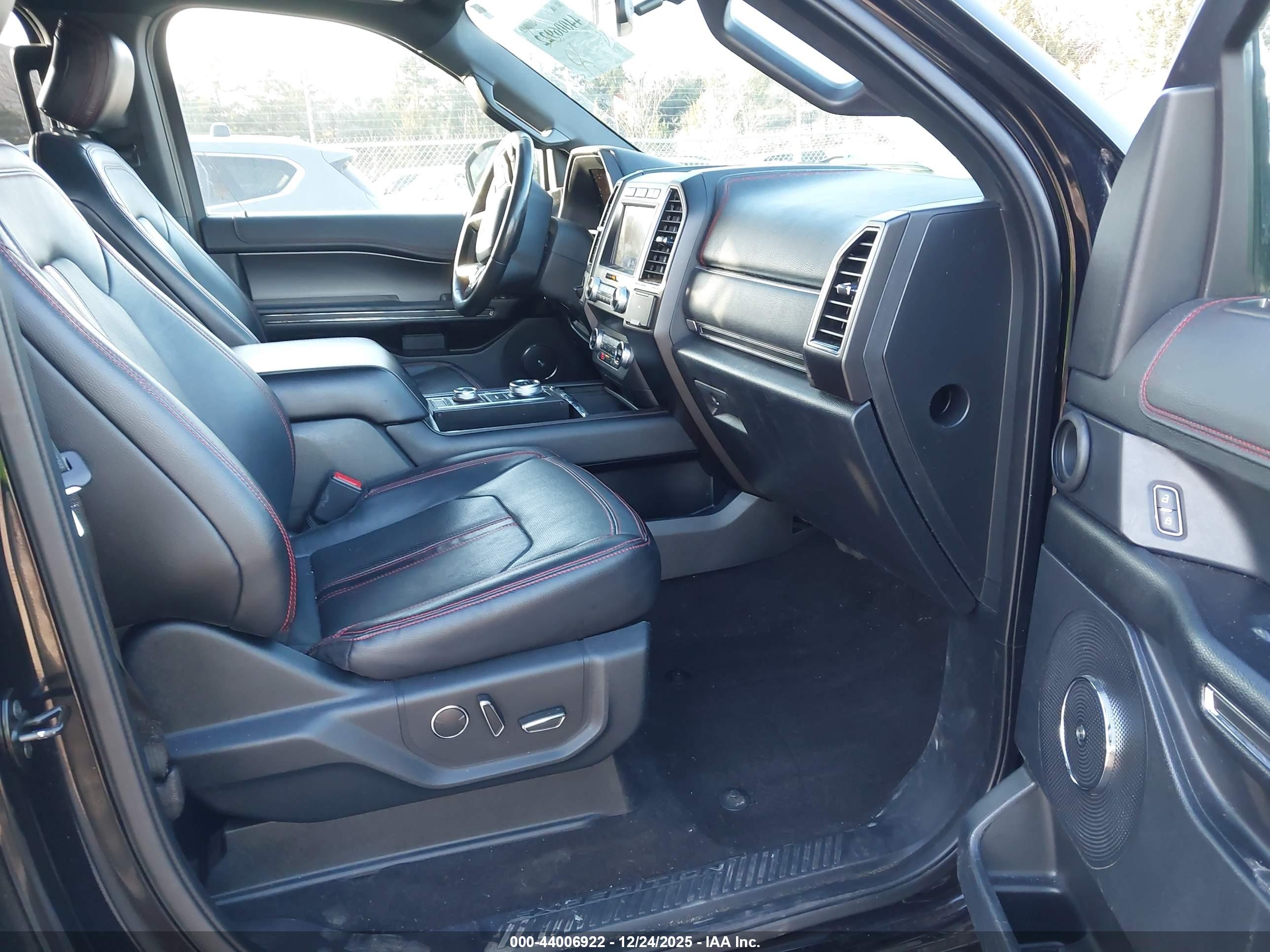 FORD EXPEDITION image 5