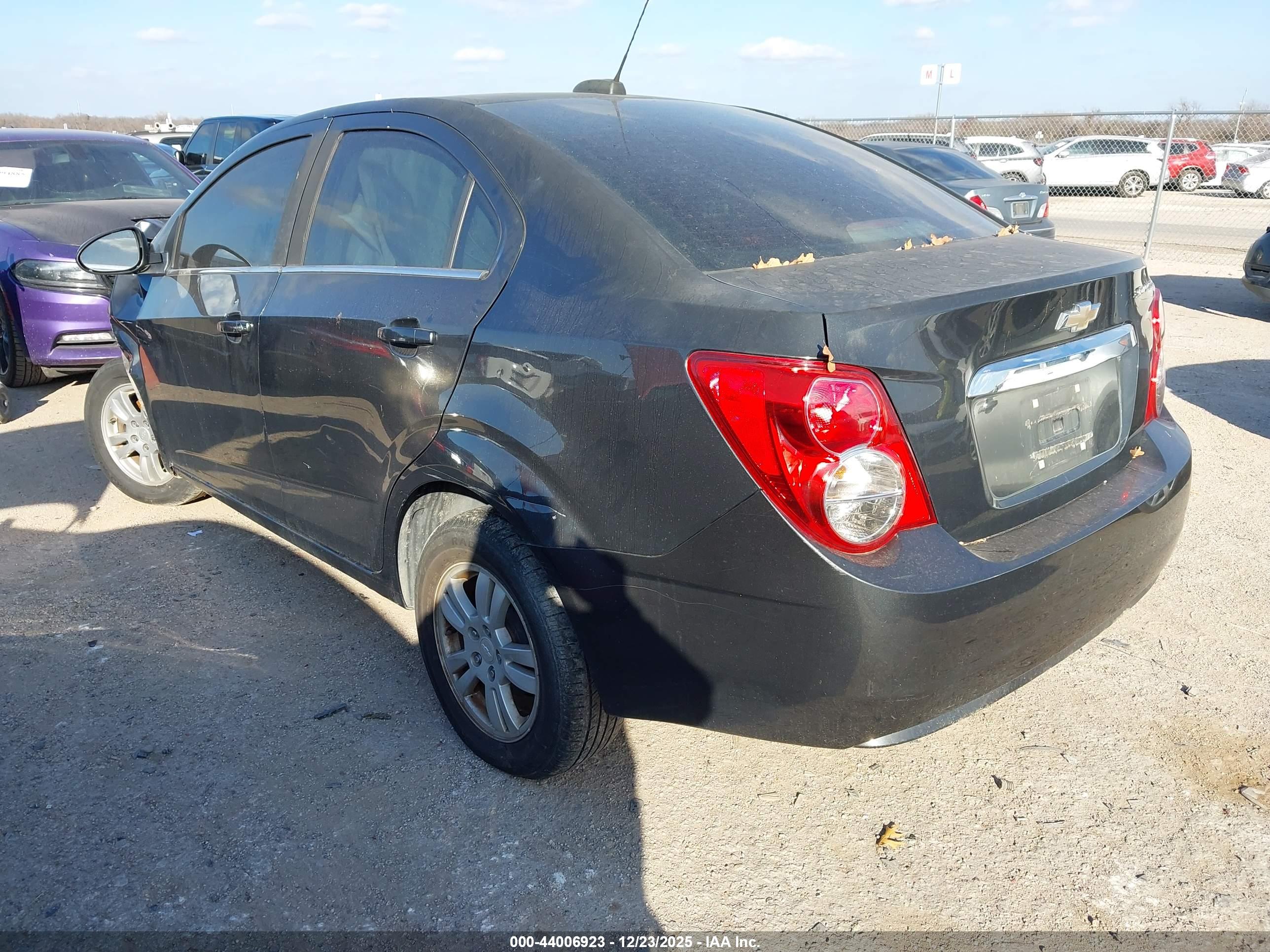 CHEVROLET SONIC image 3