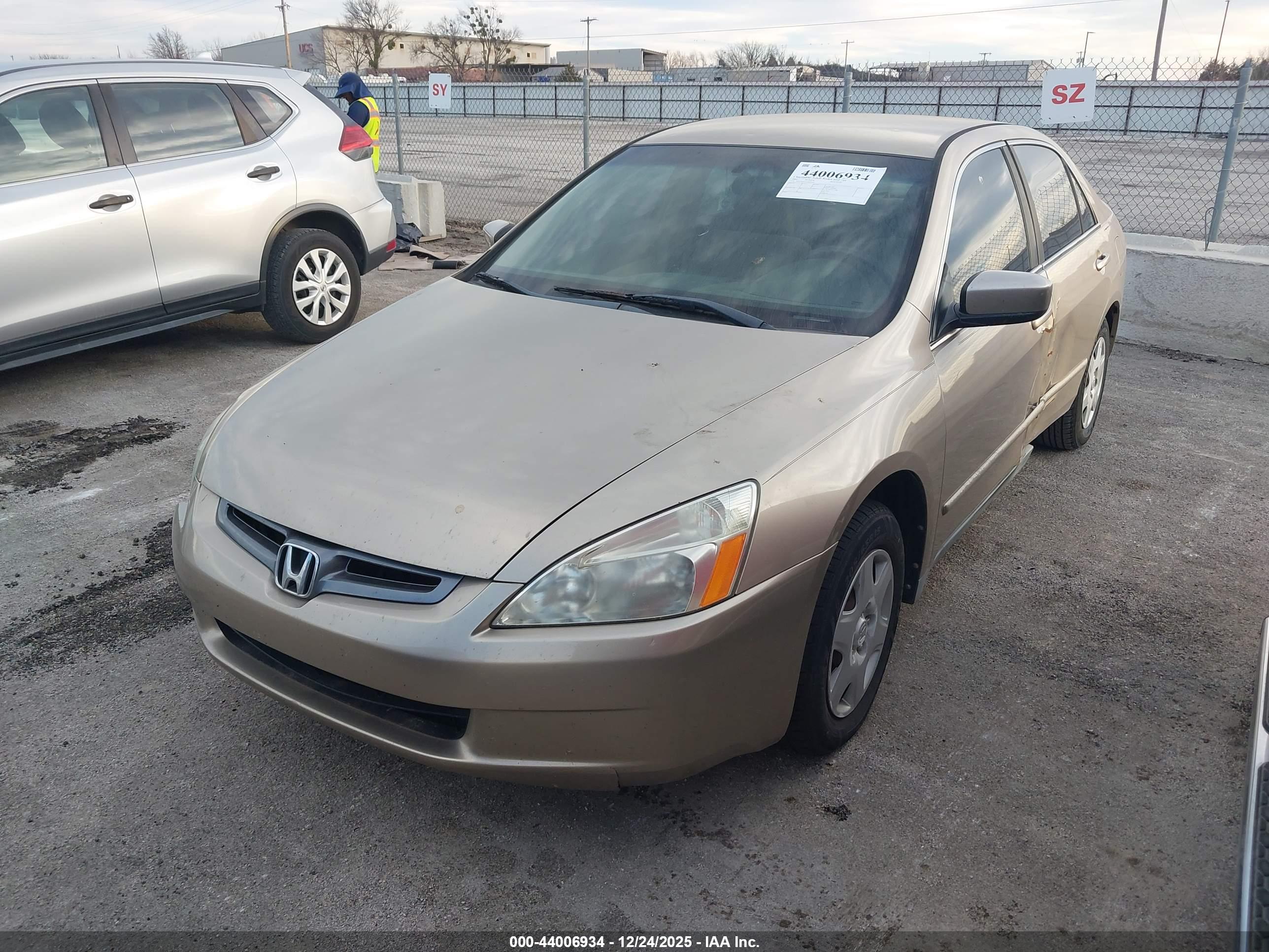 HONDA ACCORD image 2
