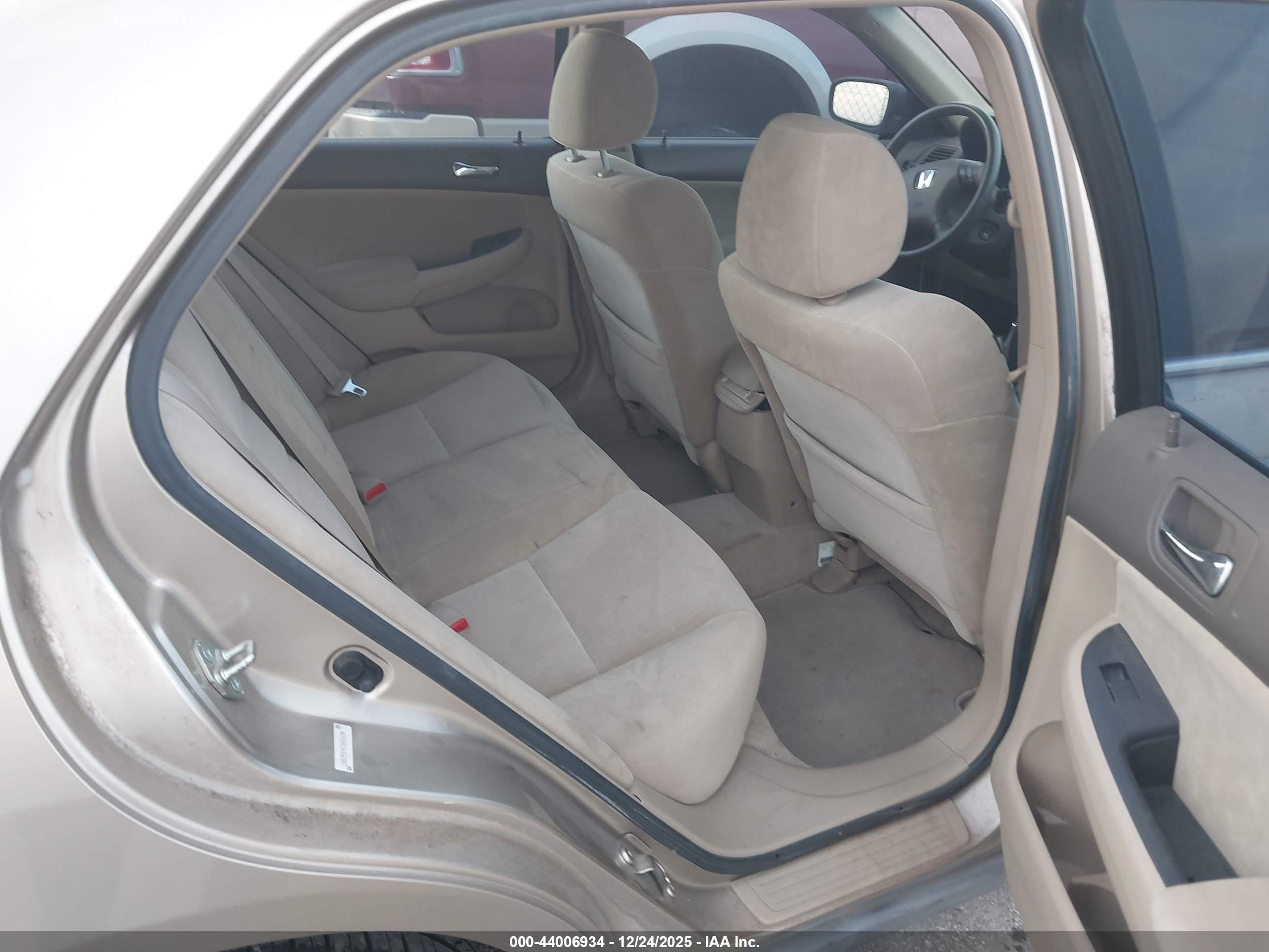 HONDA ACCORD image 8