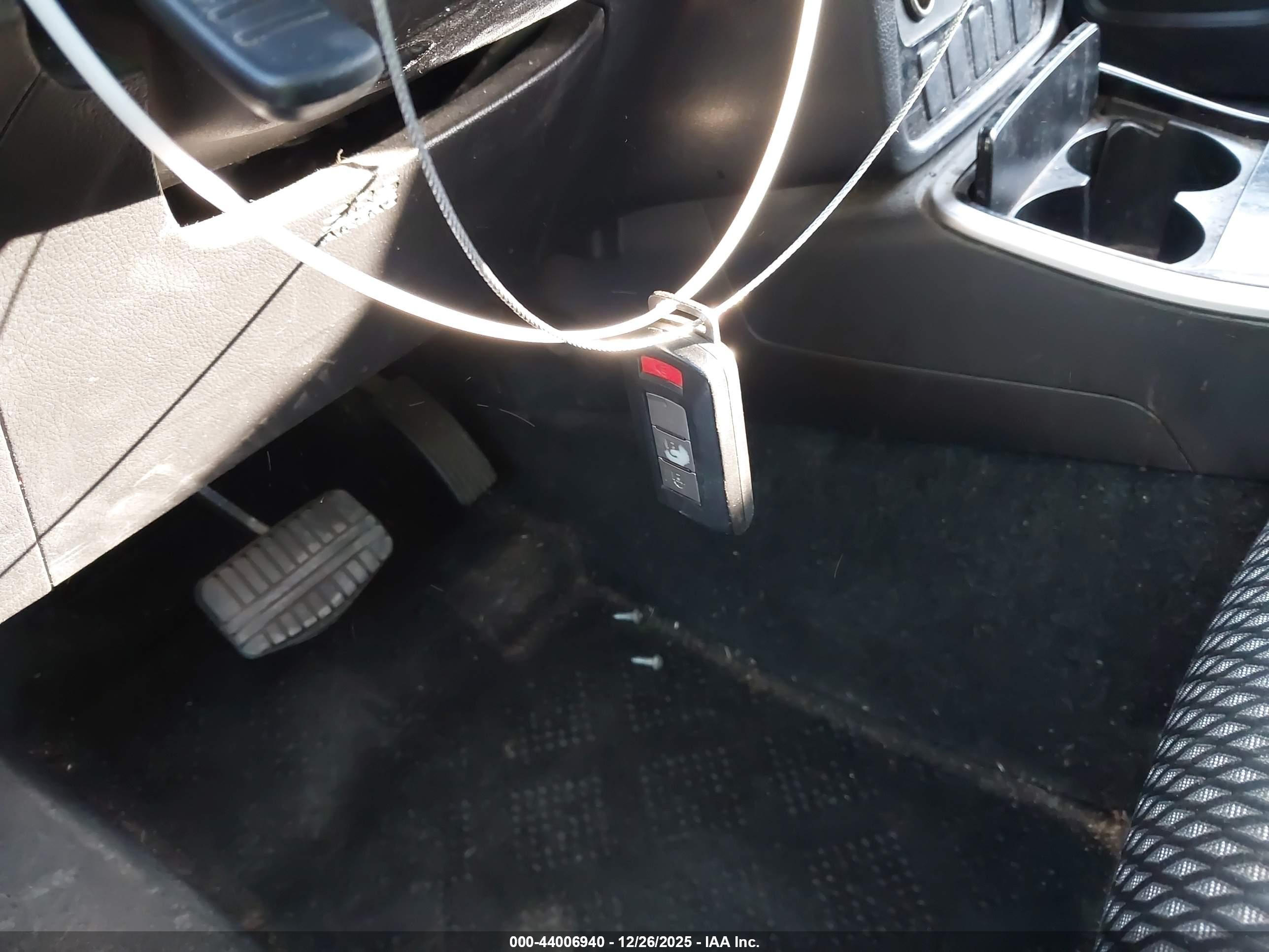 MITSUBISHI OUTLANDER image 11