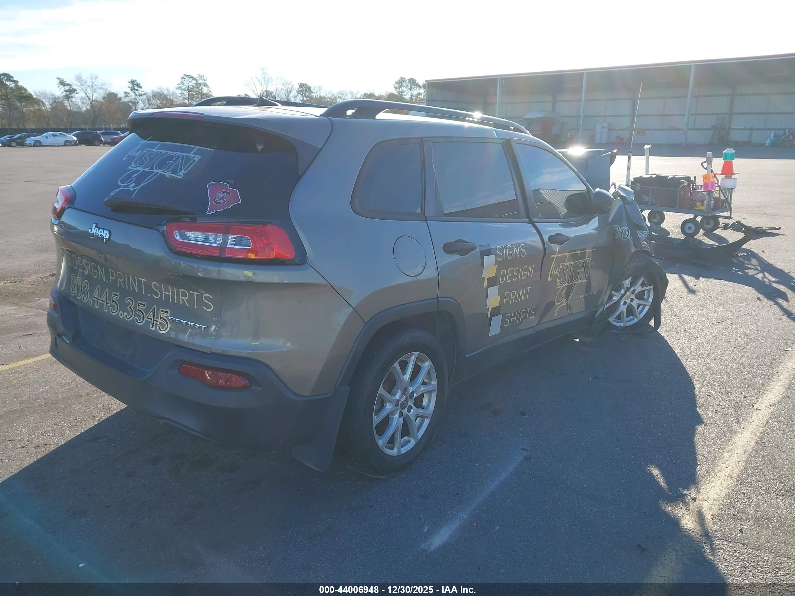 JEEP CHEROKEE image 4