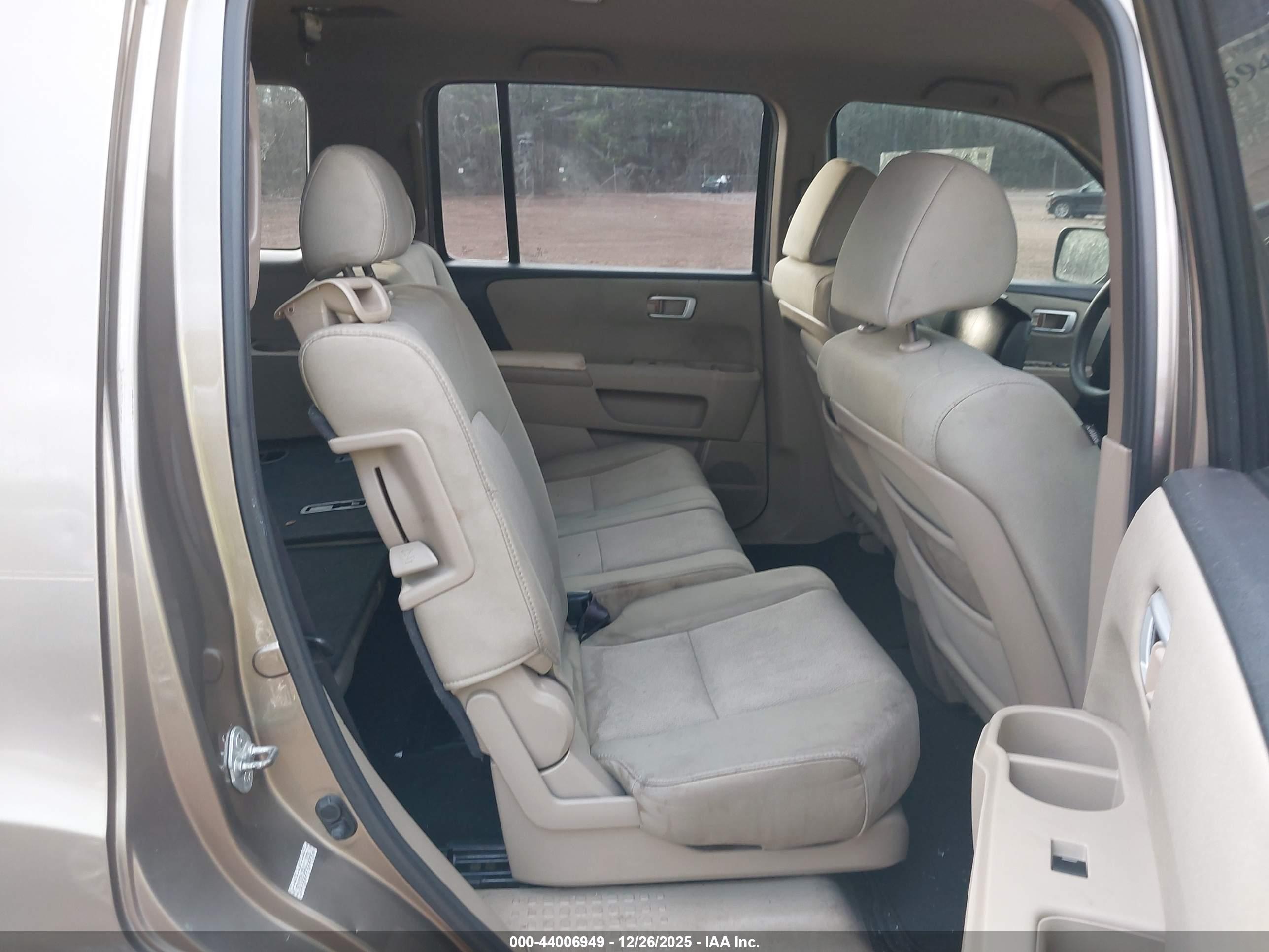 HONDA PILOT image 8