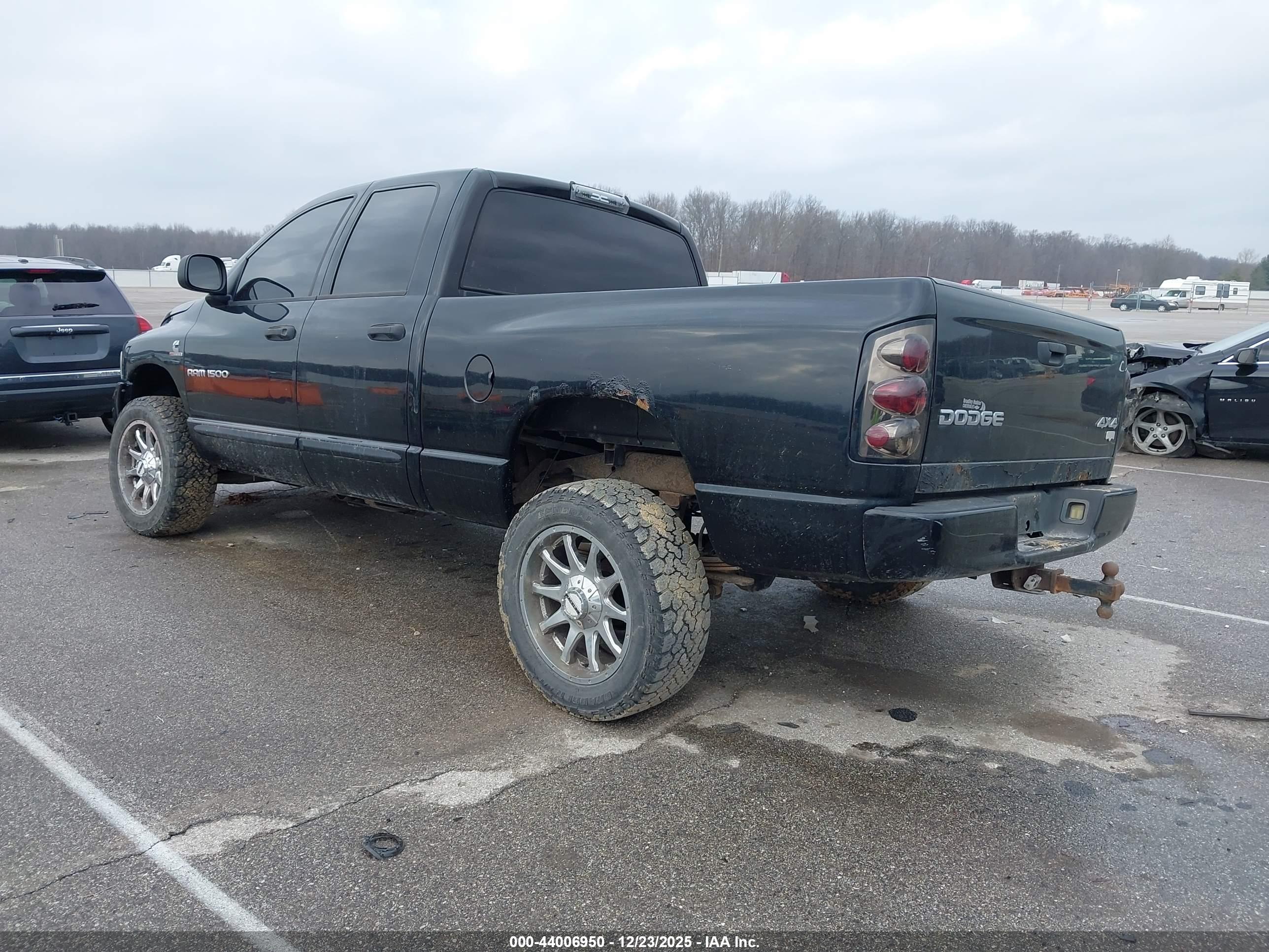 DODGE RAM image 3