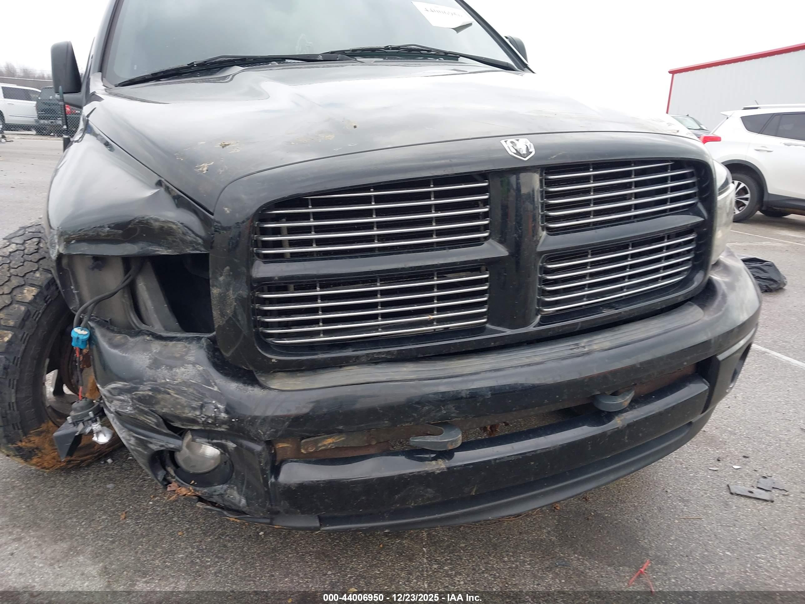 DODGE RAM image 6