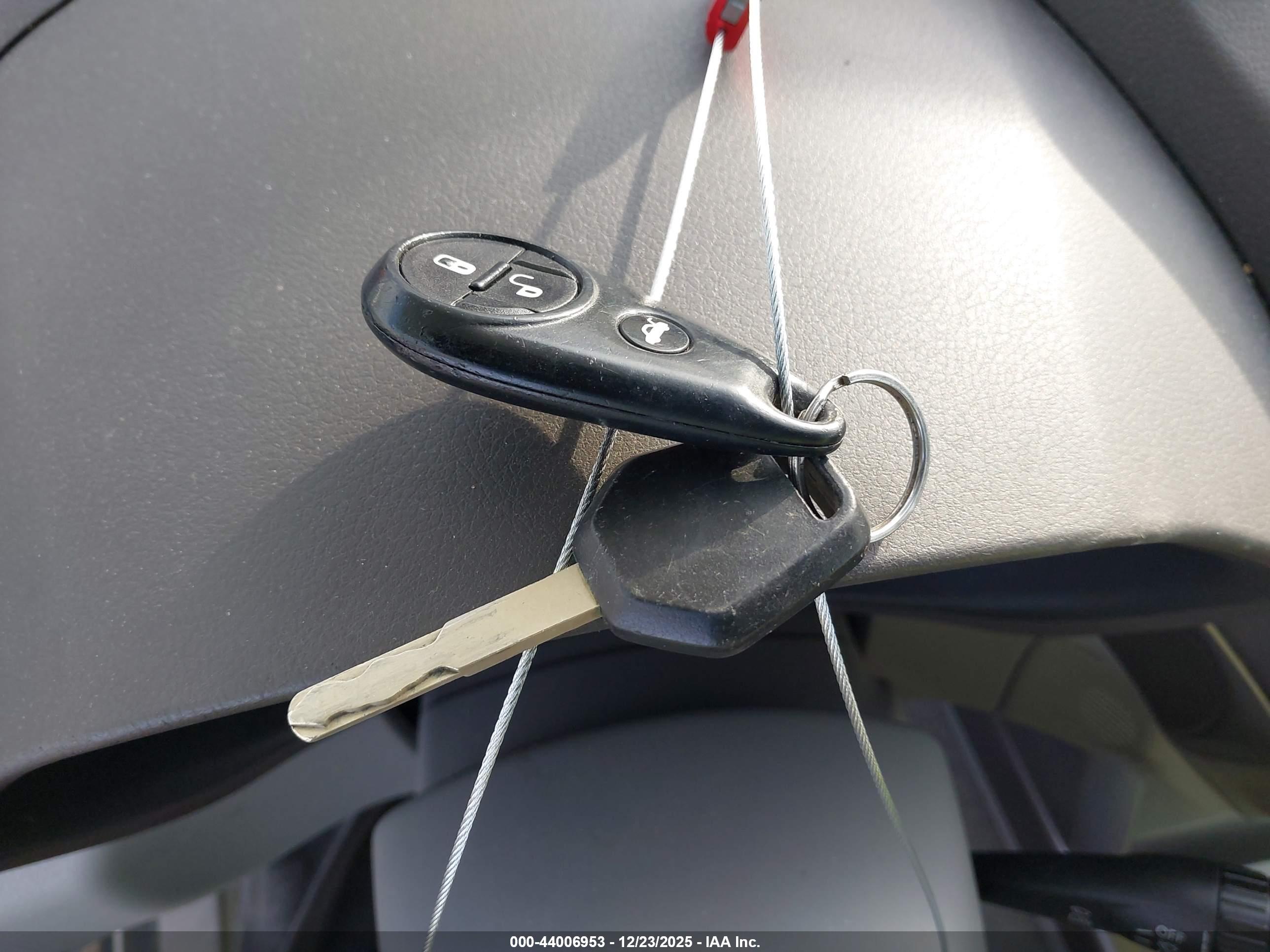 SUBARU FORESTER image 11