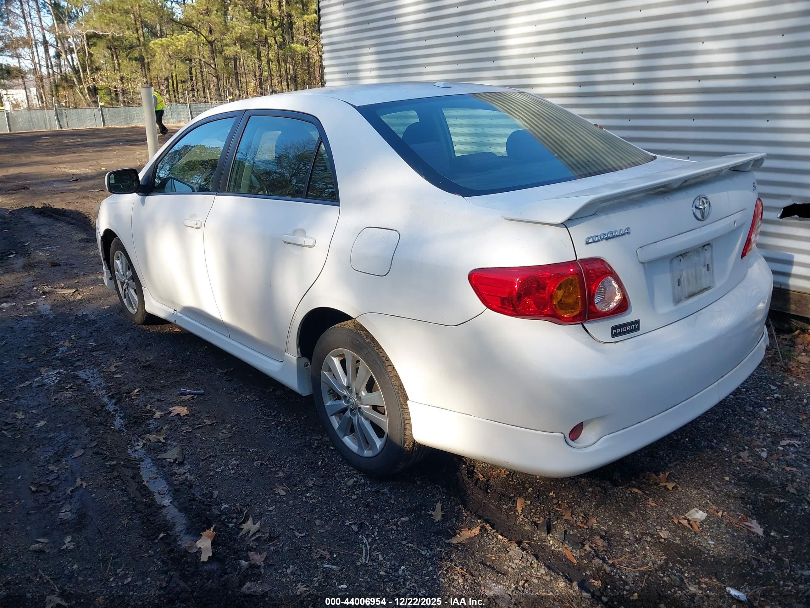 TOYOTA COROLLA image 3