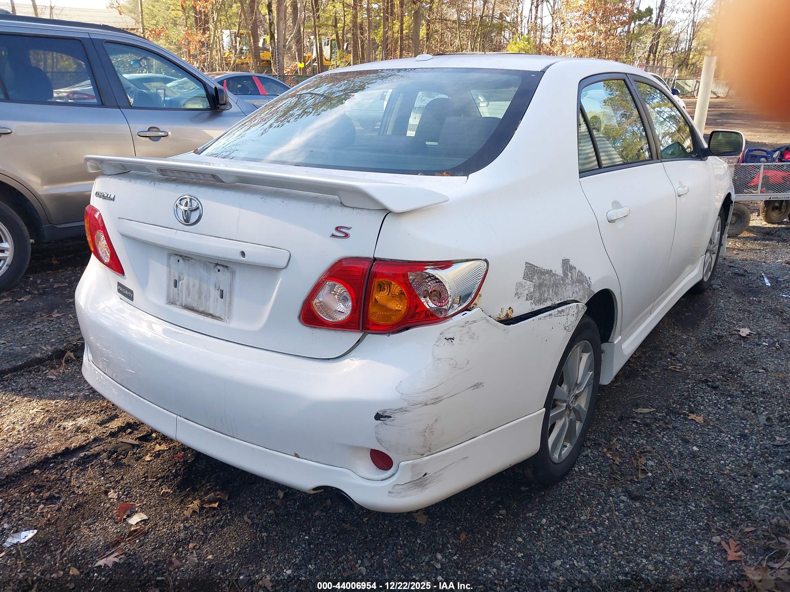 TOYOTA COROLLA image 4