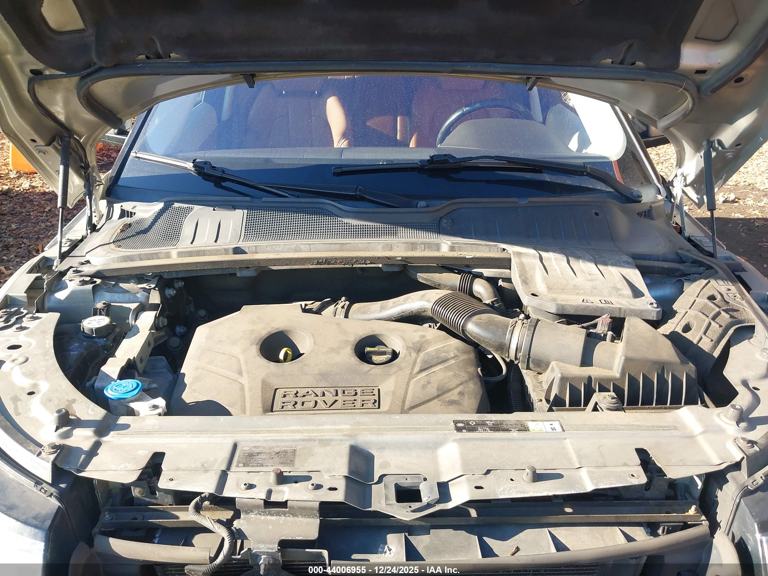 LAND ROVER image 10