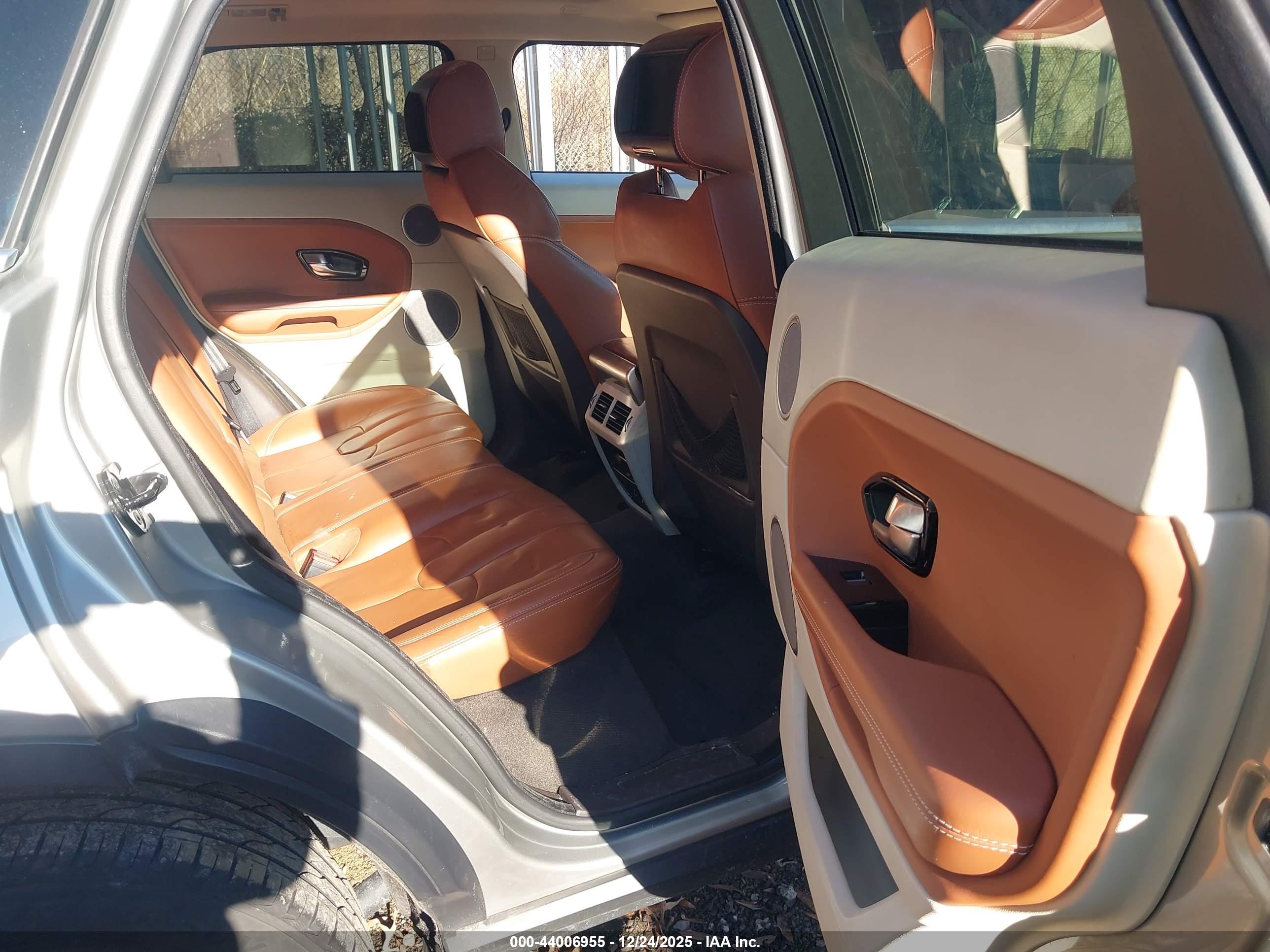 LAND ROVER image 8