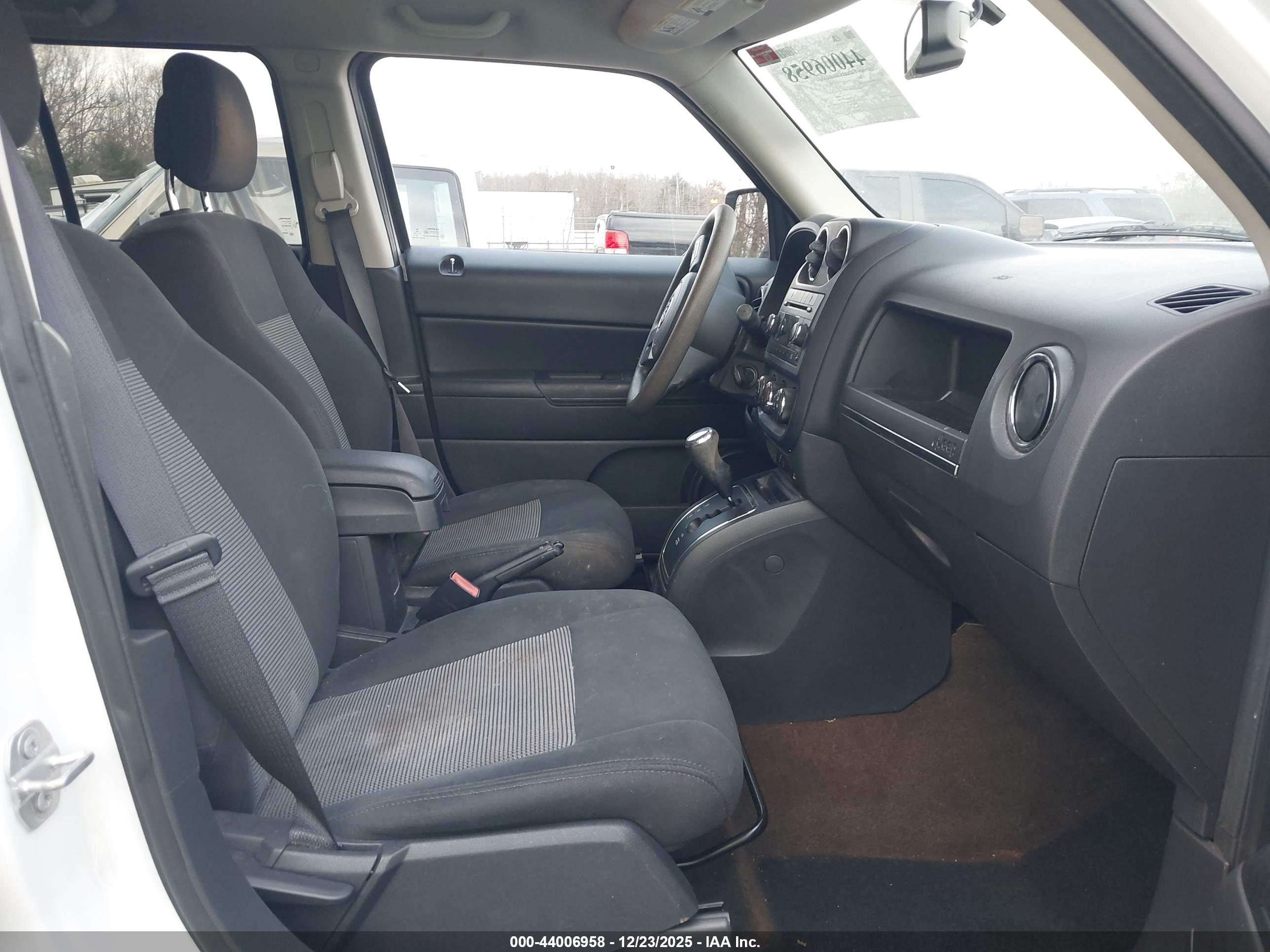 JEEP PATRIOT image 5