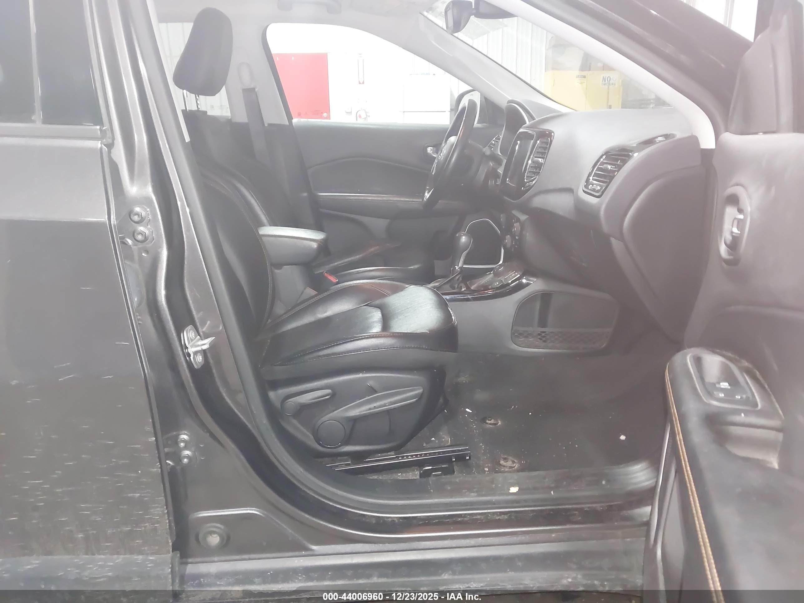 JEEP COMPASS image 5
