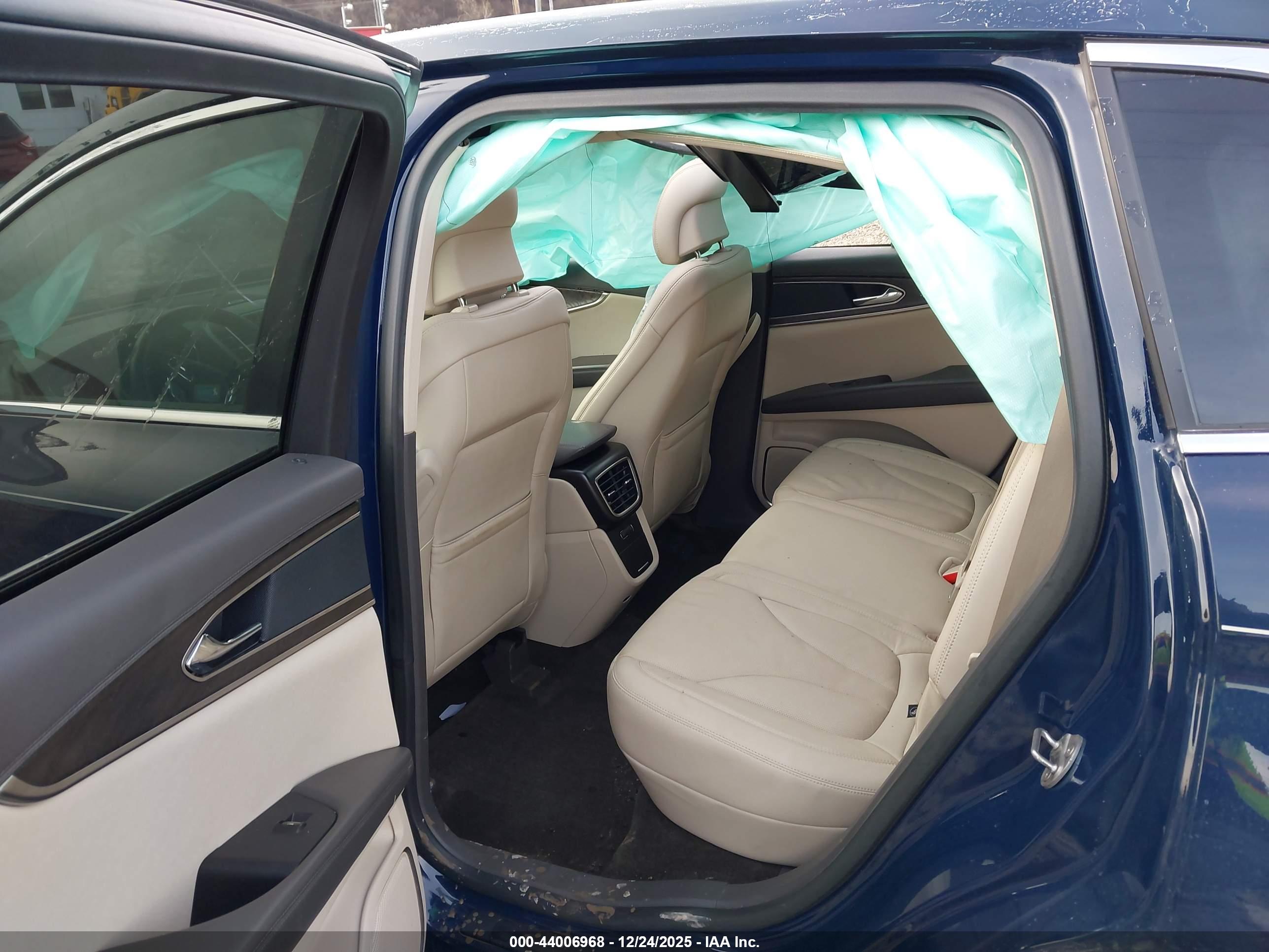 LINCOLN MKX image 8