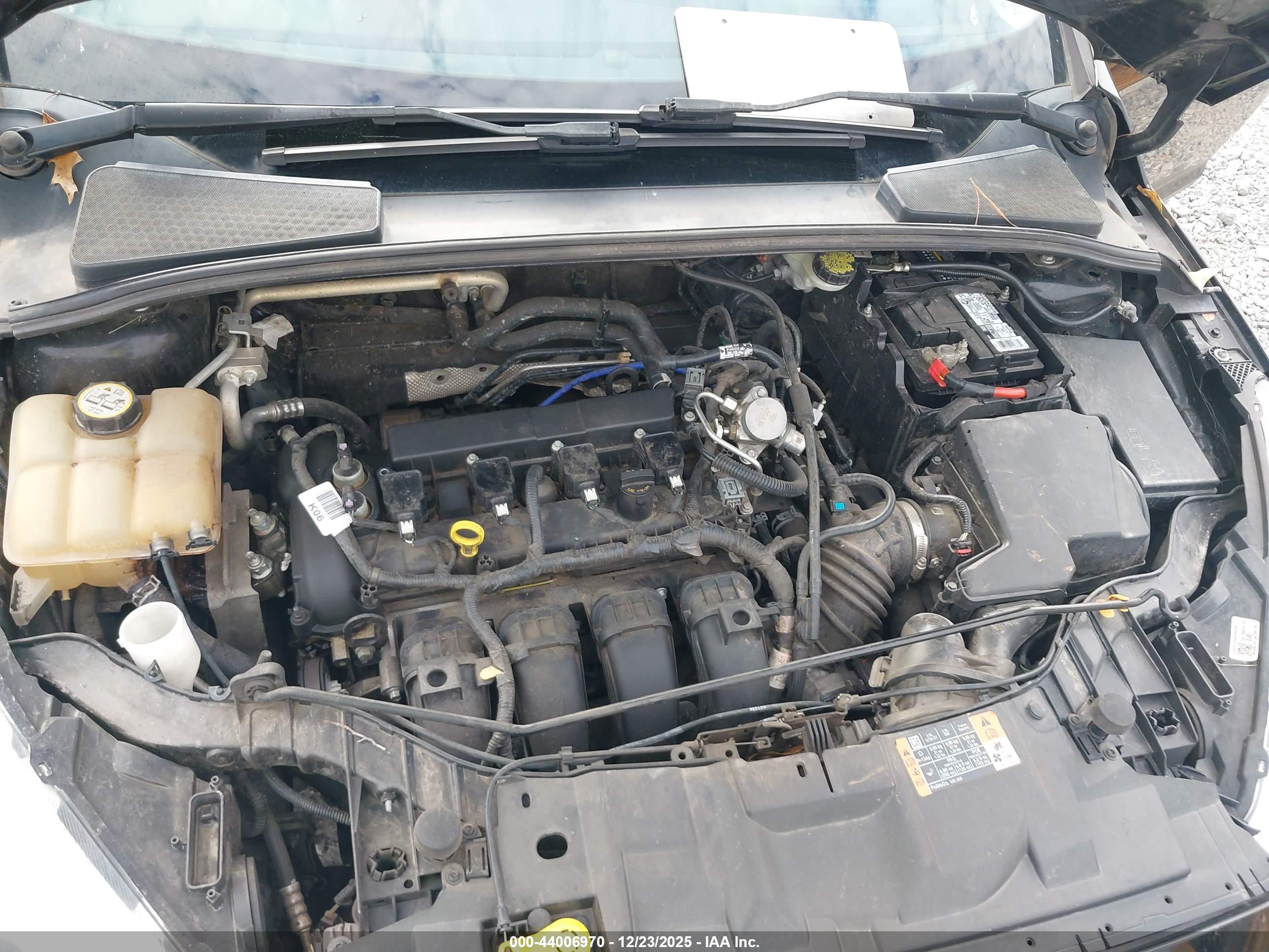 FORD FOCUS image 10
