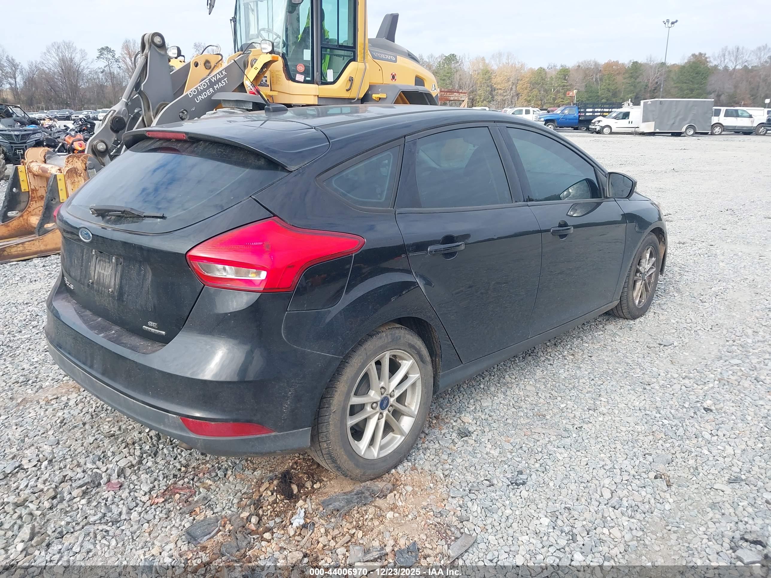 FORD FOCUS image 4