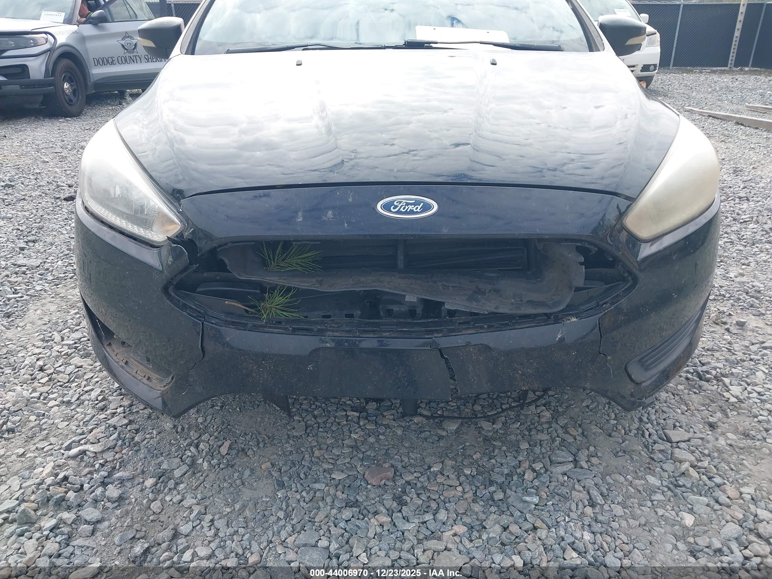 FORD FOCUS image 6