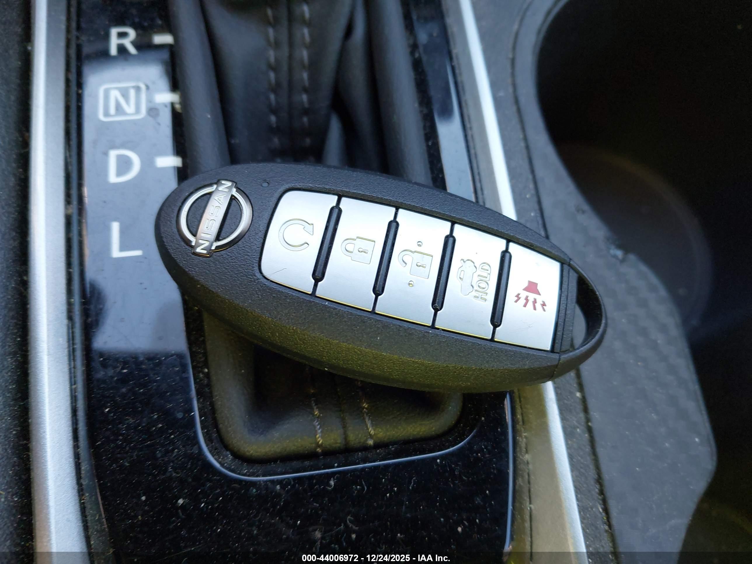 NISSAN ALTIMA image 11