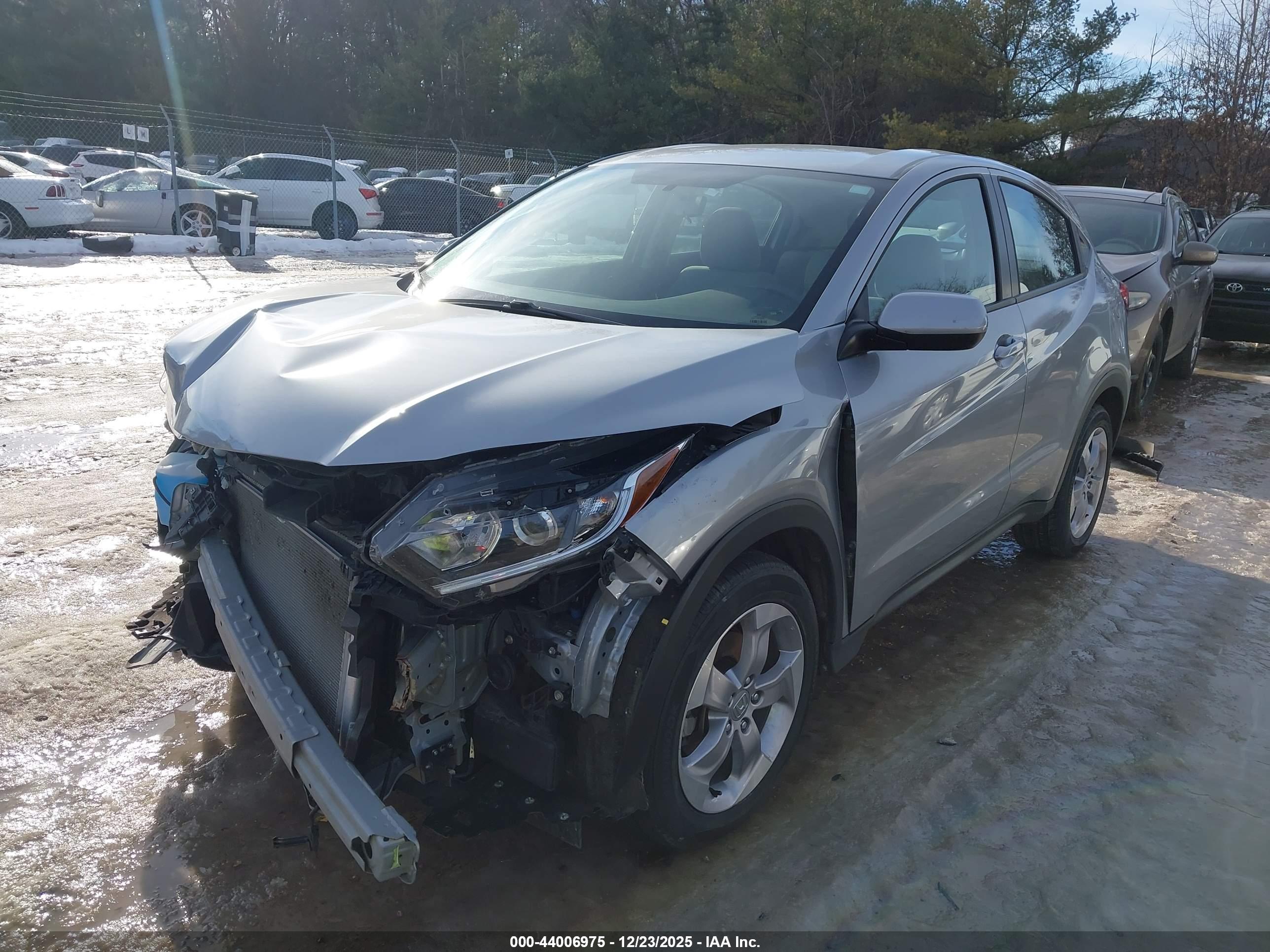 HONDA HR-V image 2