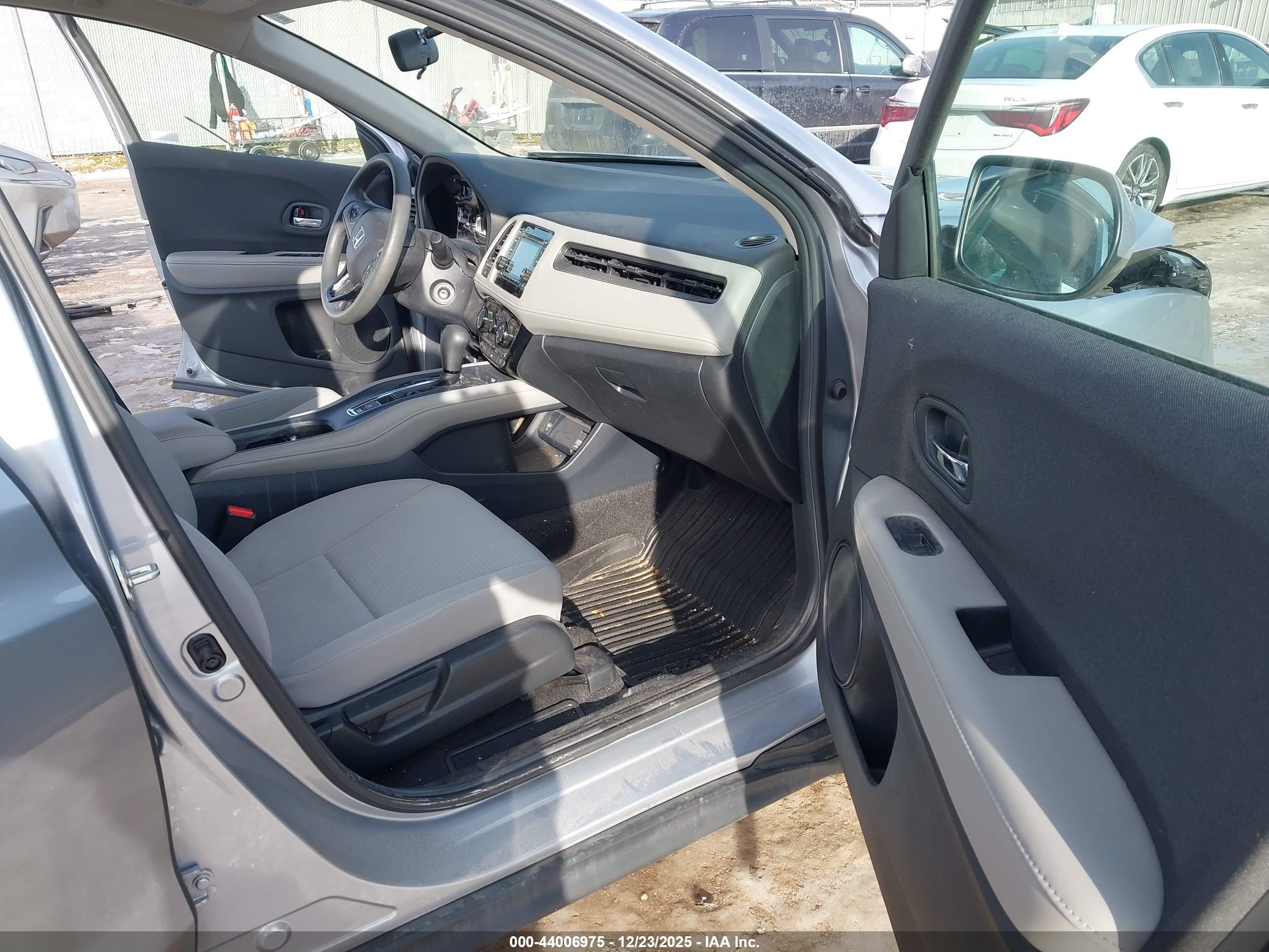 HONDA HR-V image 5