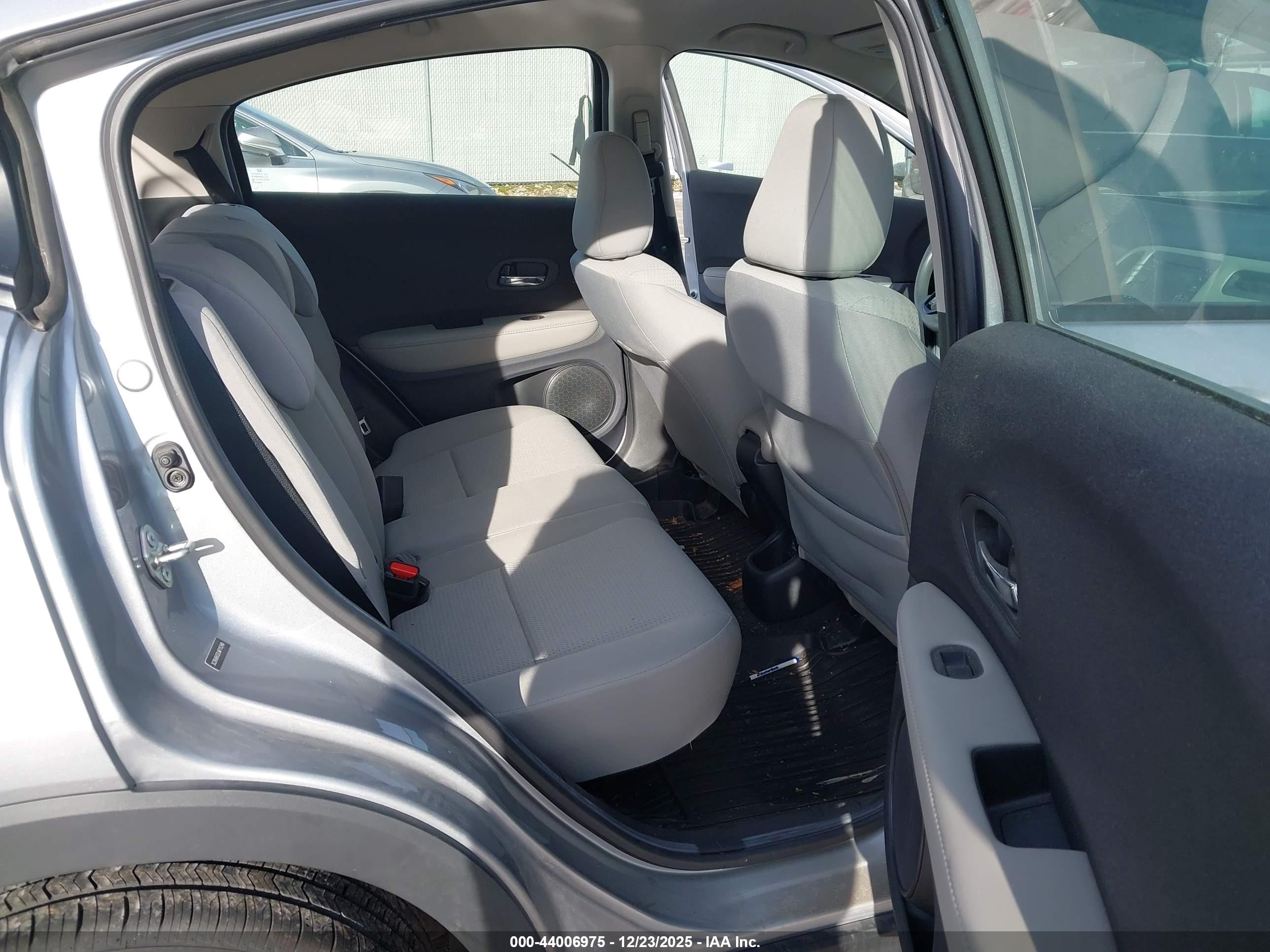 HONDA HR-V image 8