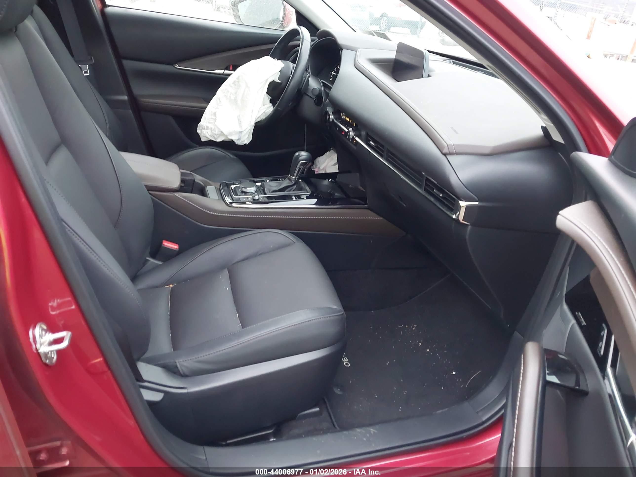 MAZDA CX-30 image 5