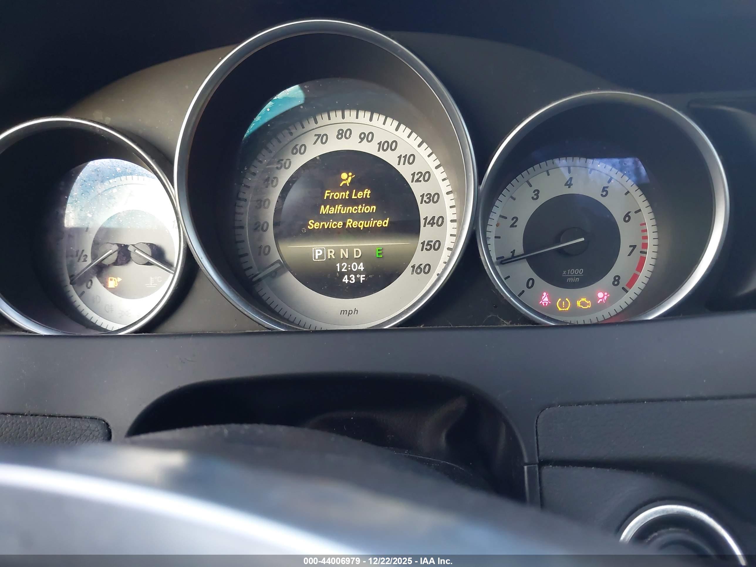 MERCEDES-BENZ C image 7