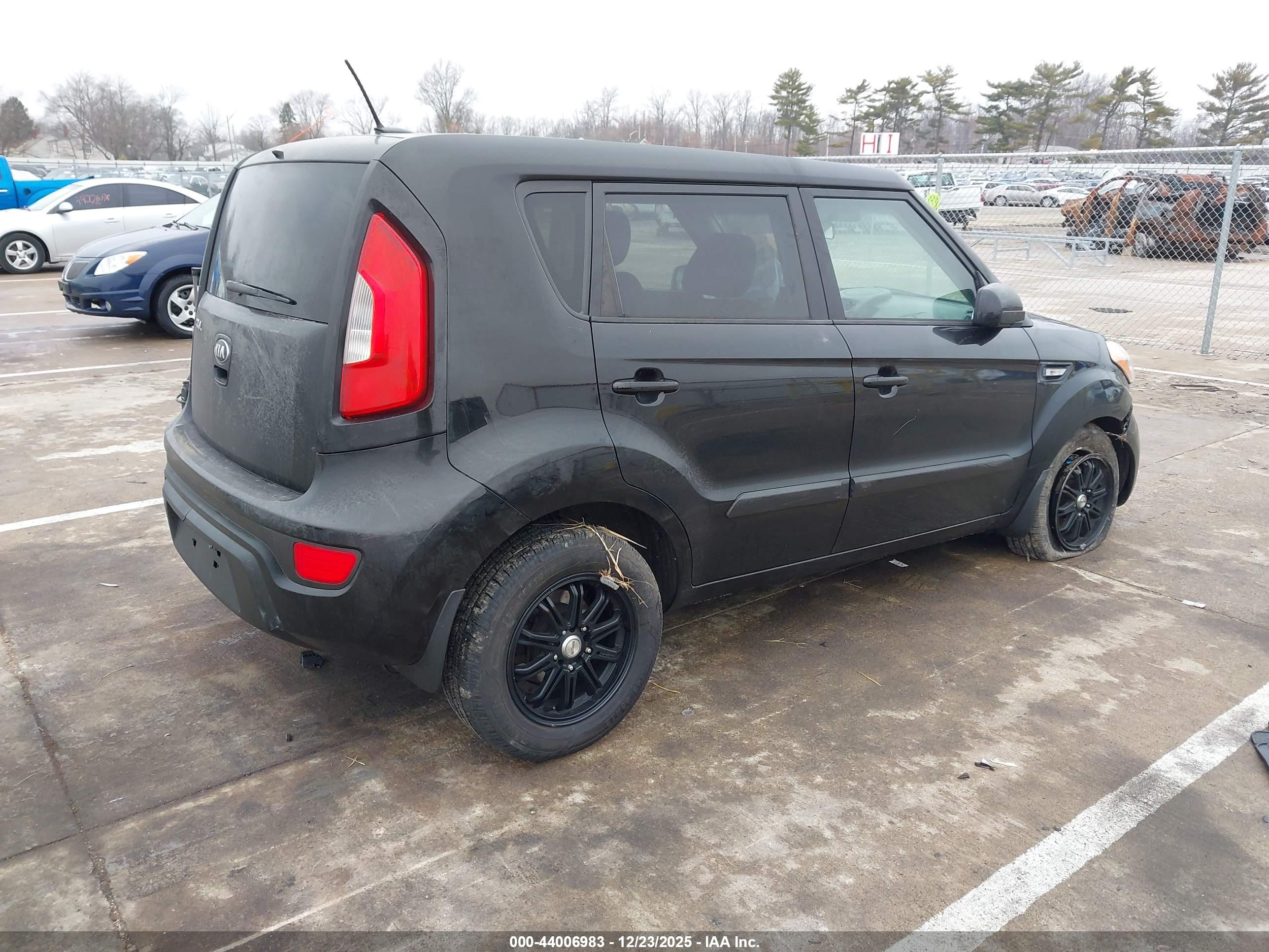 KIA SOUL image 4