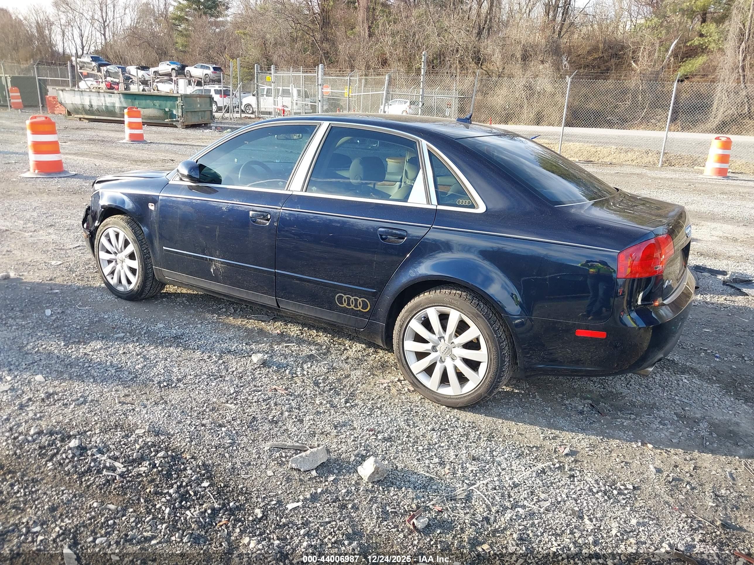 AUDI A4 image 3