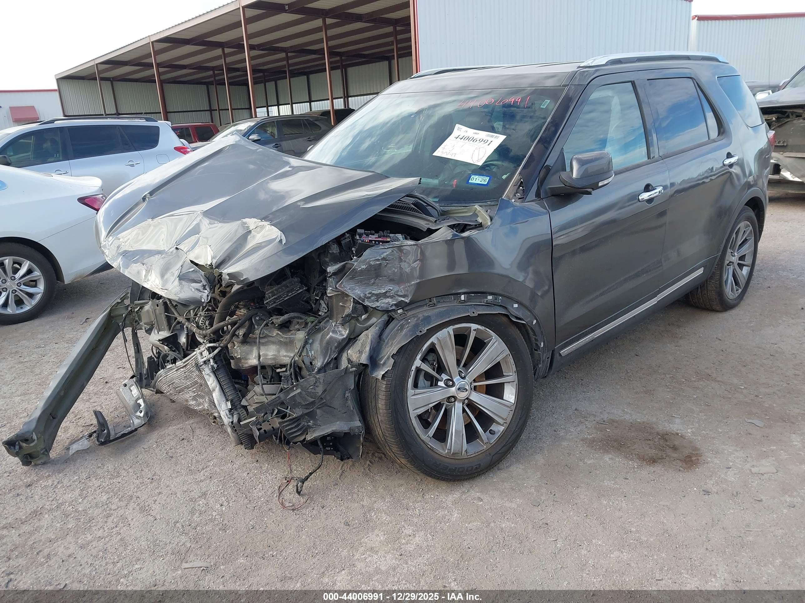 FORD EXPLORER image 2