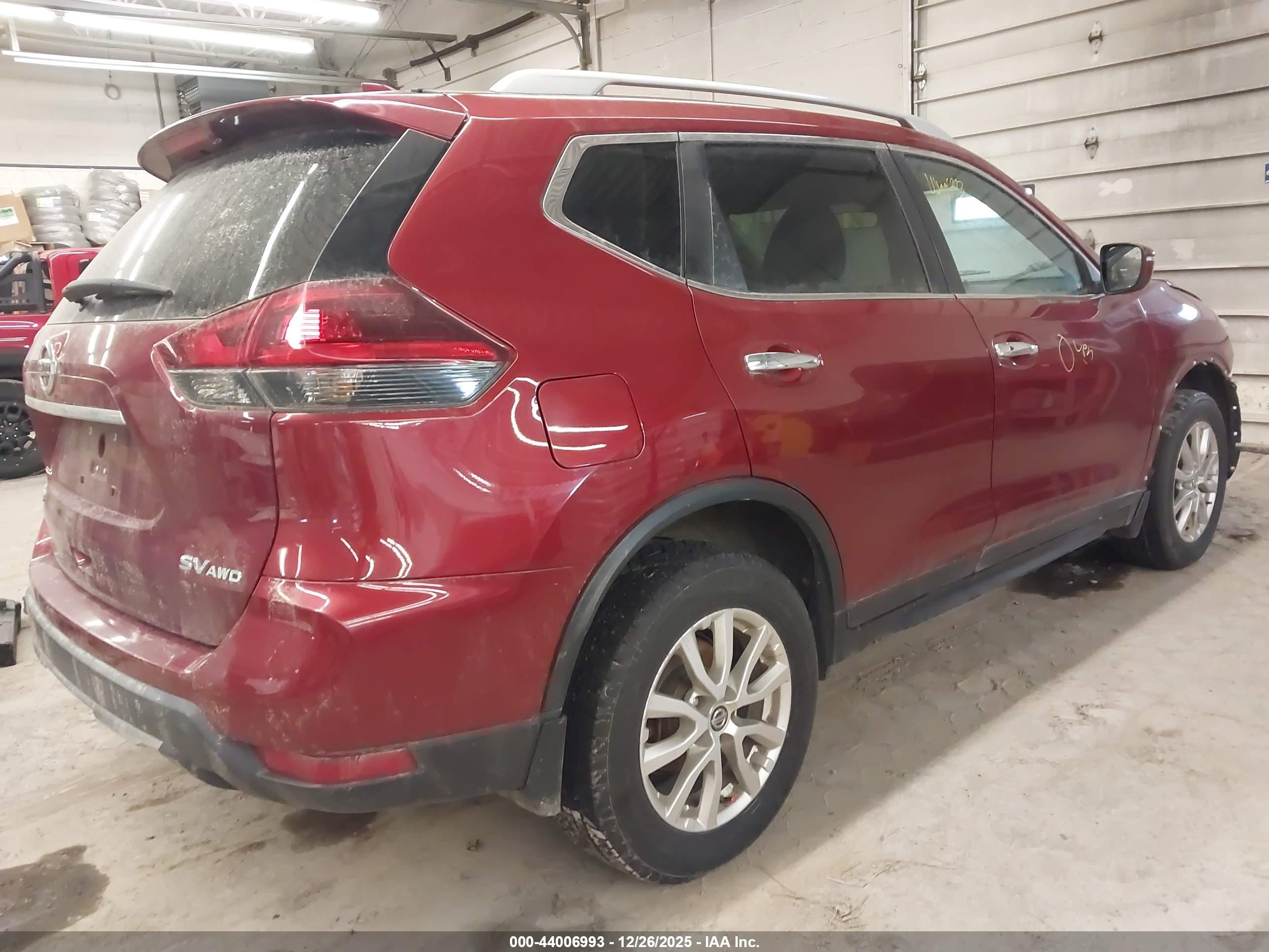 NISSAN ROGUE image 4