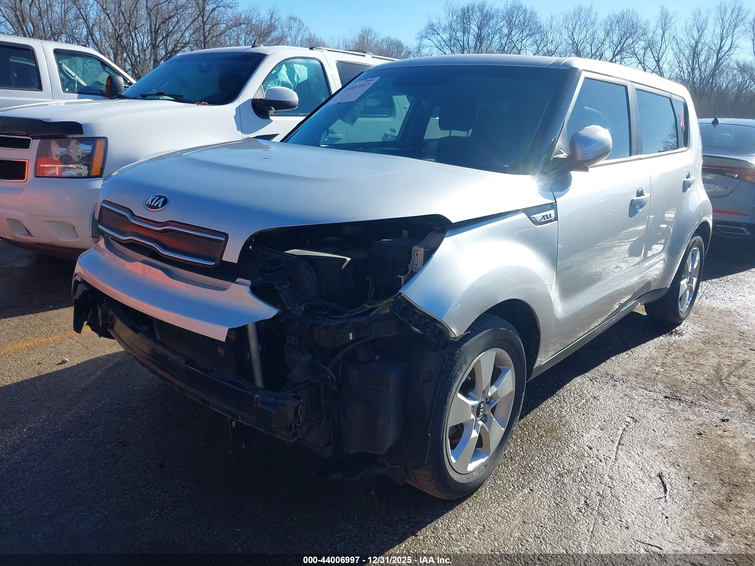 KIA SOUL image 2