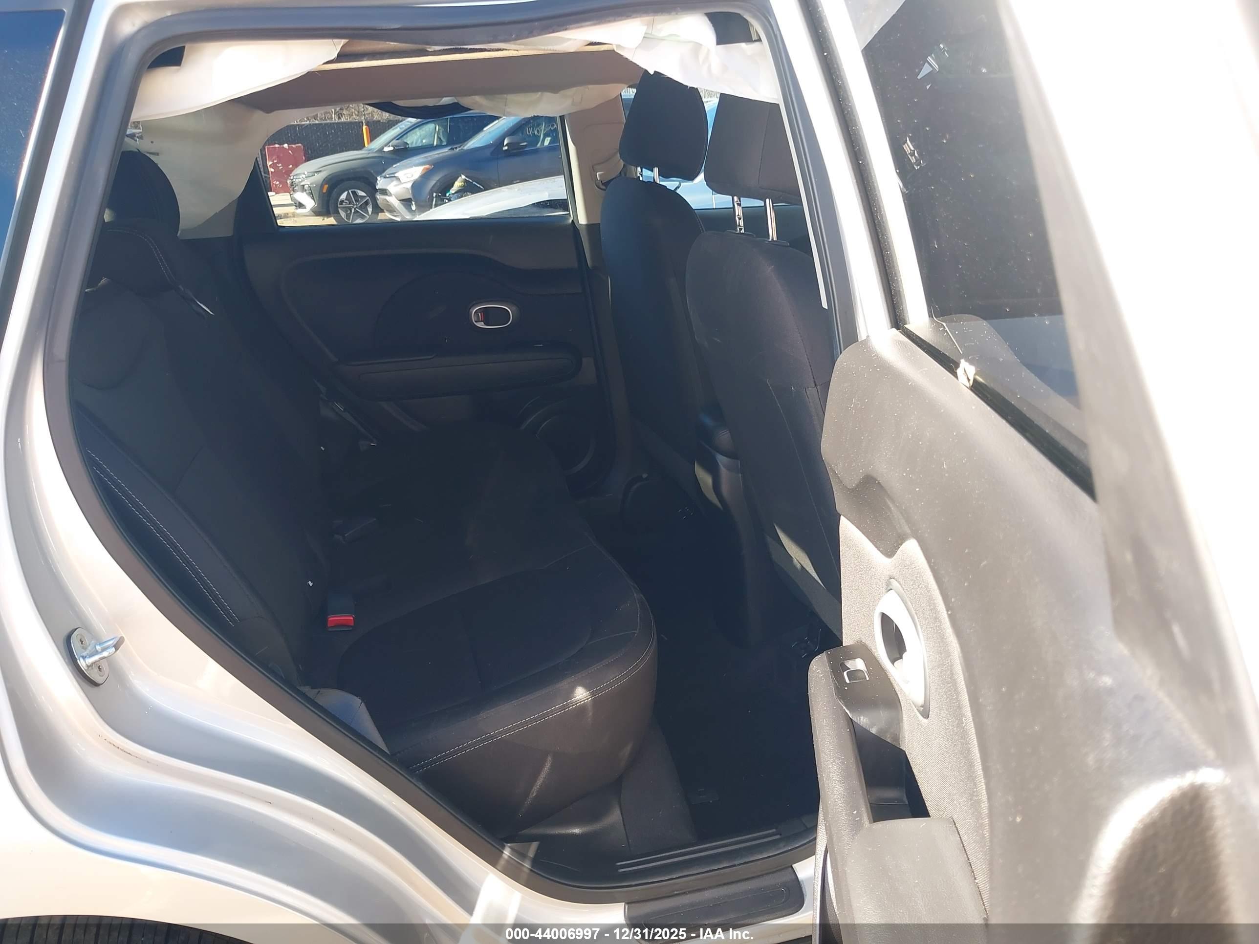 KIA SOUL image 8