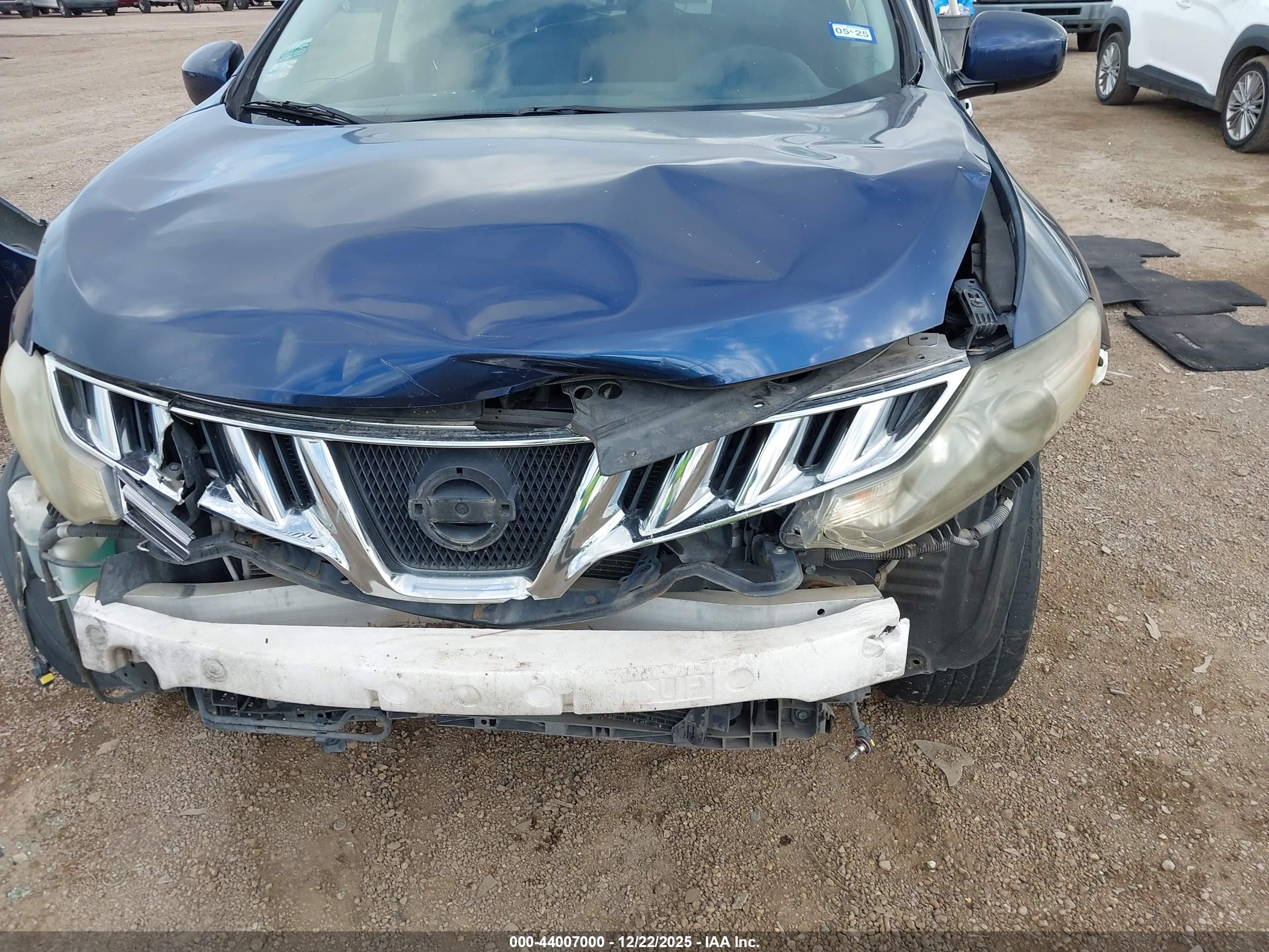 NISSAN MURANO image 6