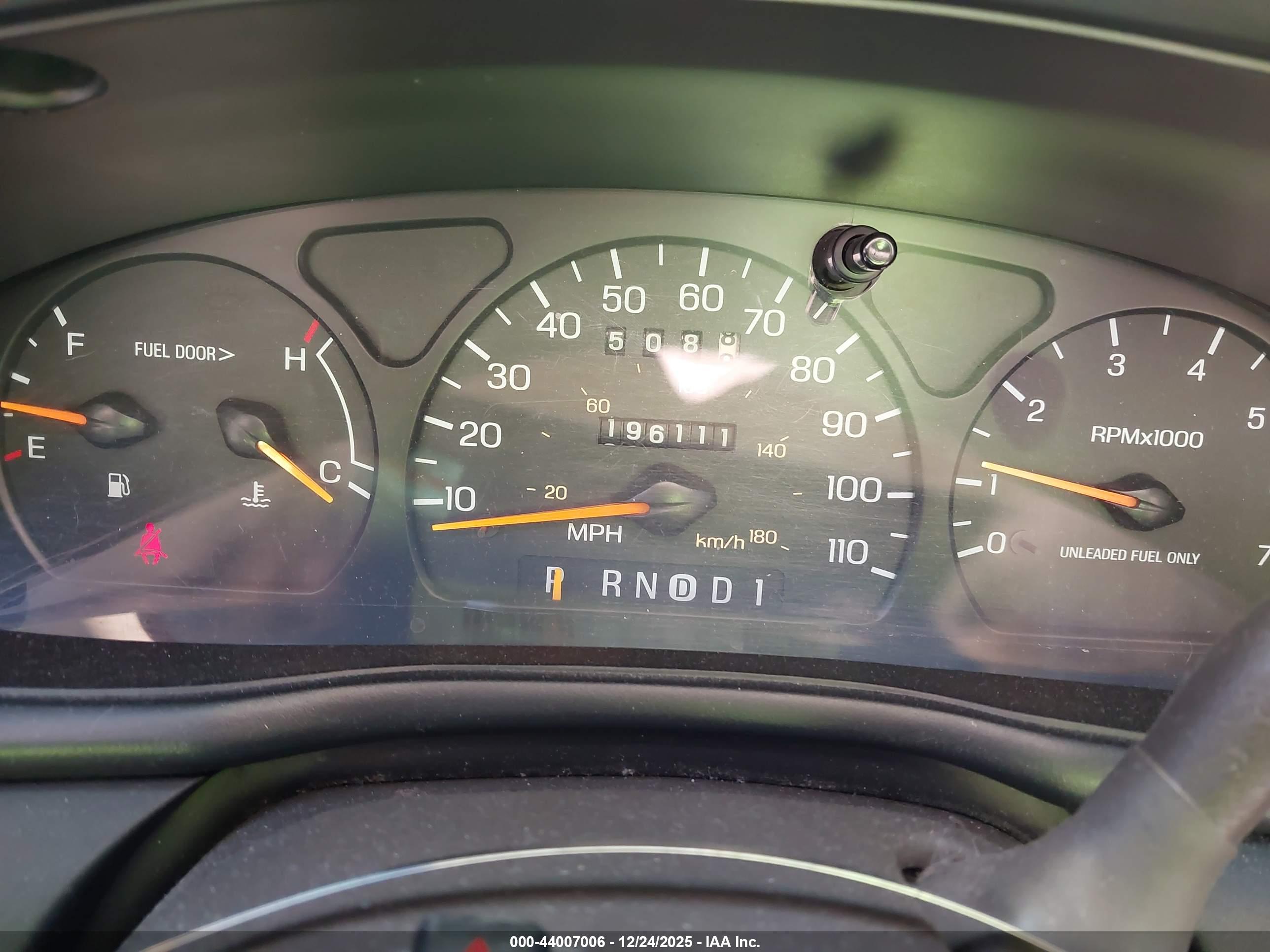 FORD TAURUS image 7