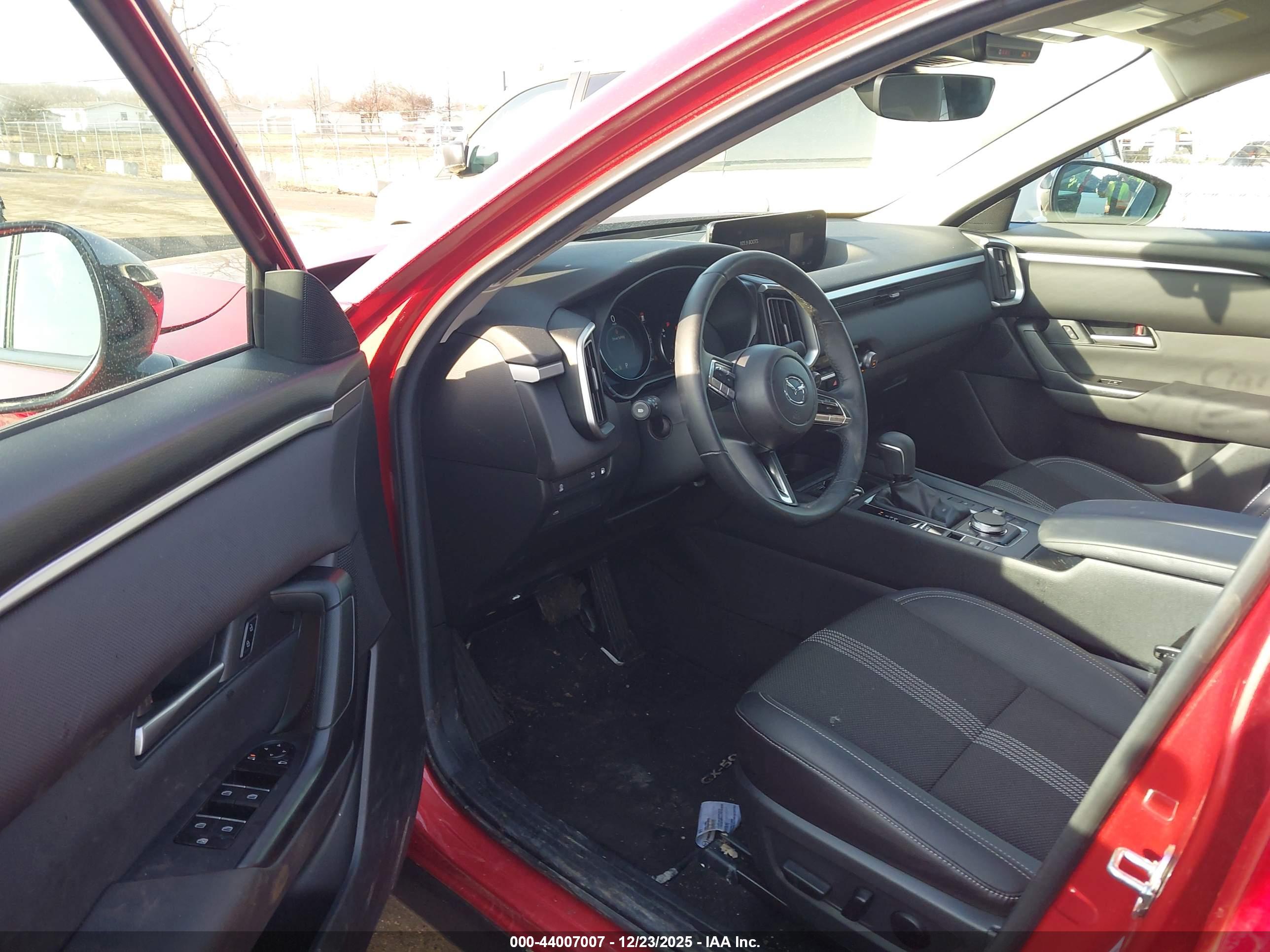 MAZDA CX-50 image 8