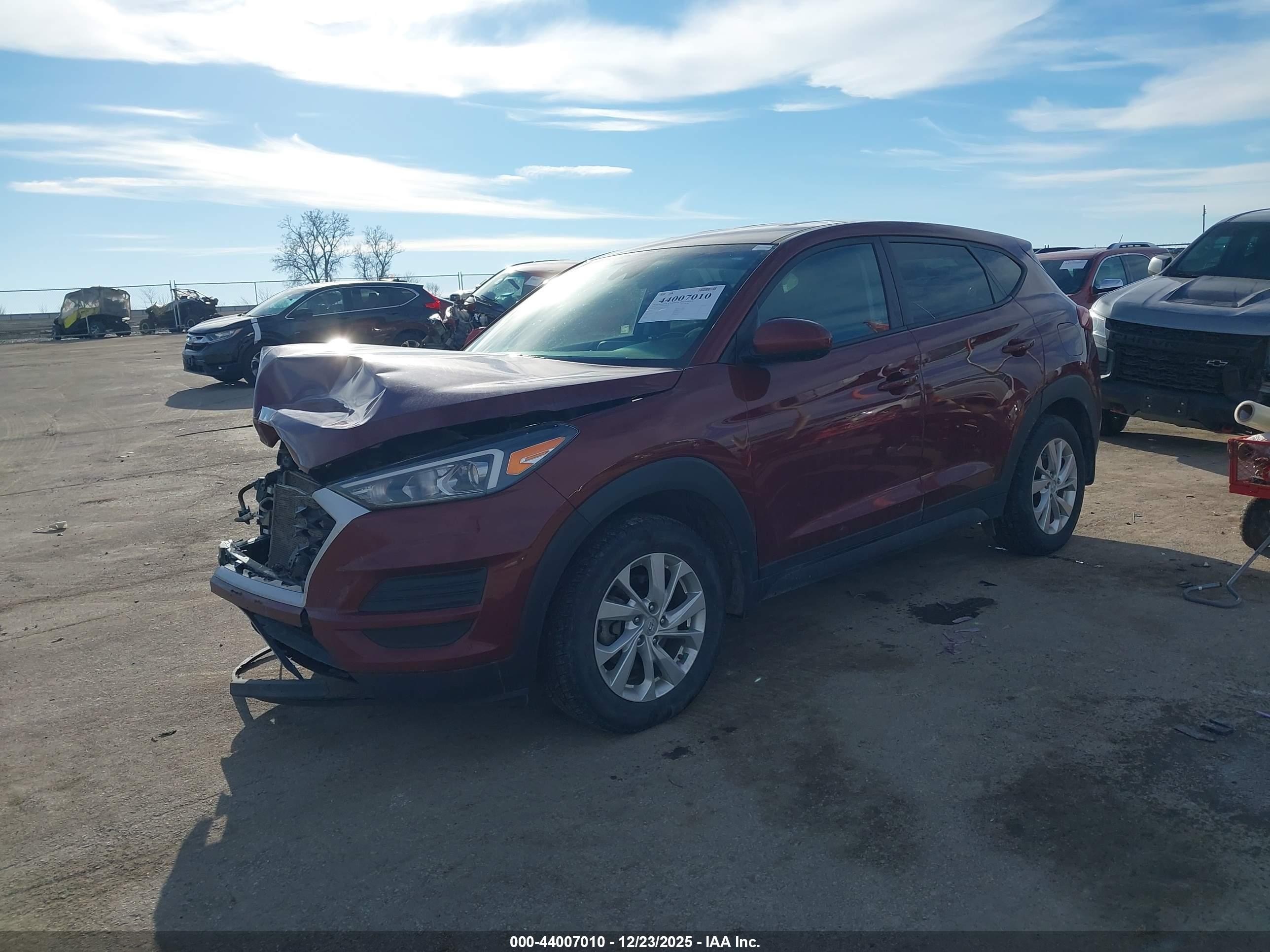 HYUNDAI TUCSON image 2
