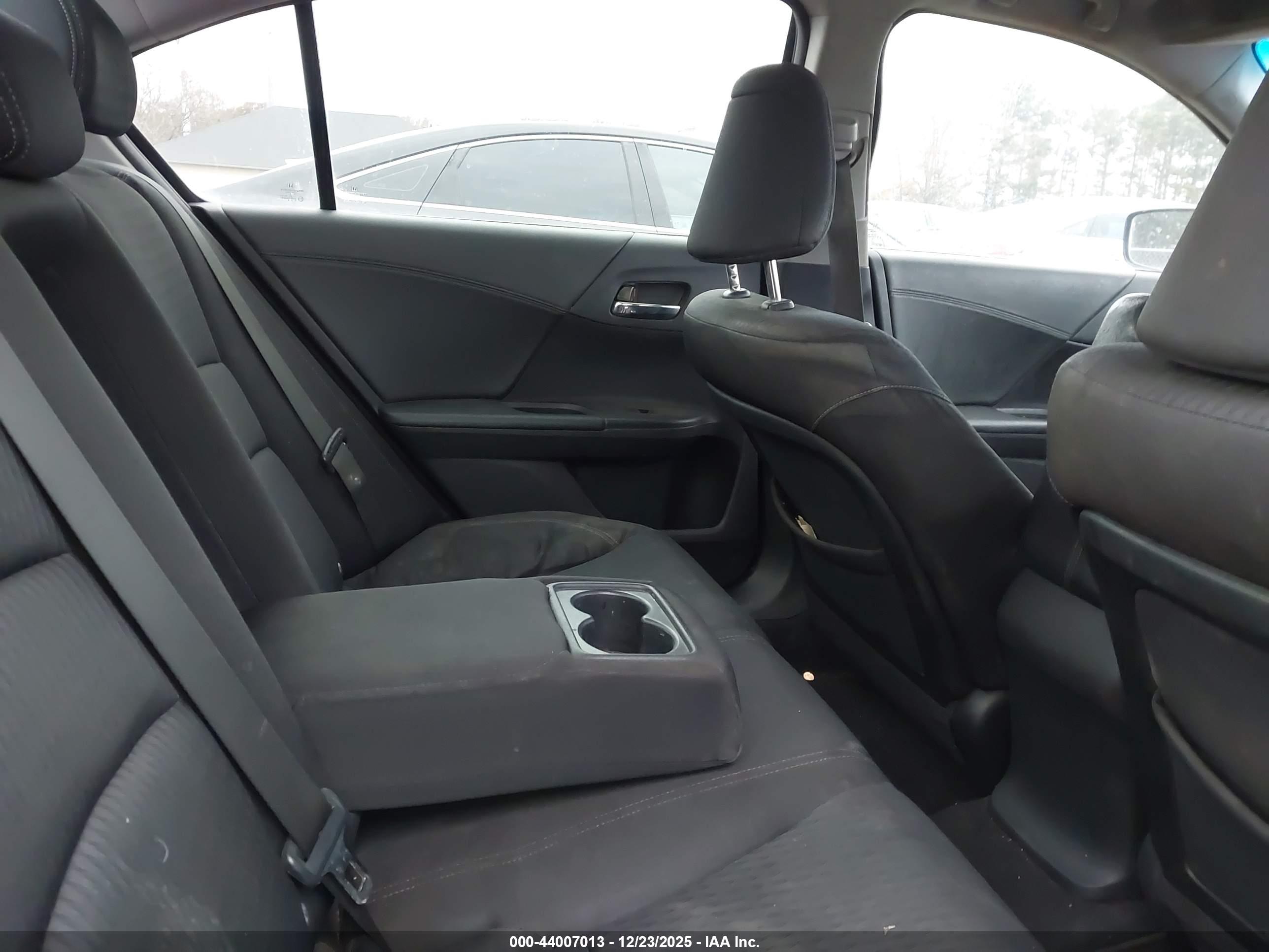 HONDA ACCORD image 8