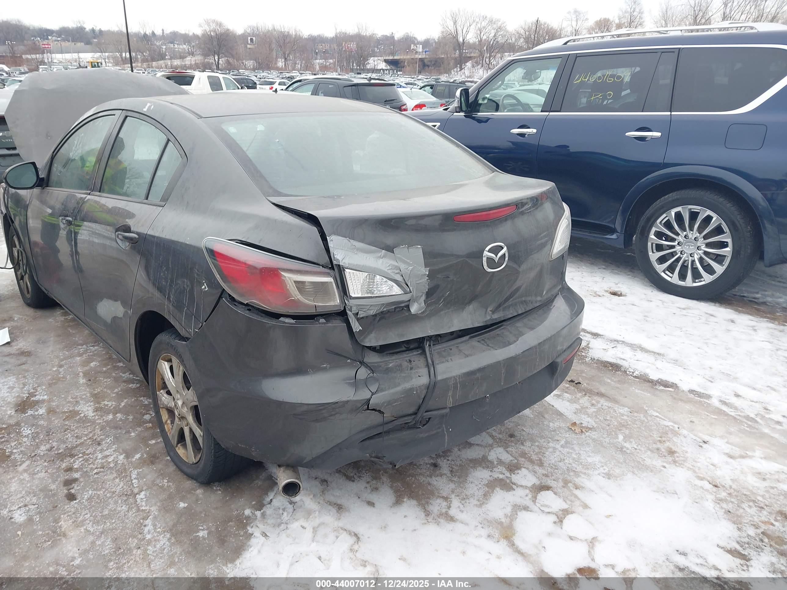 MAZDA MAZDA3 image 6