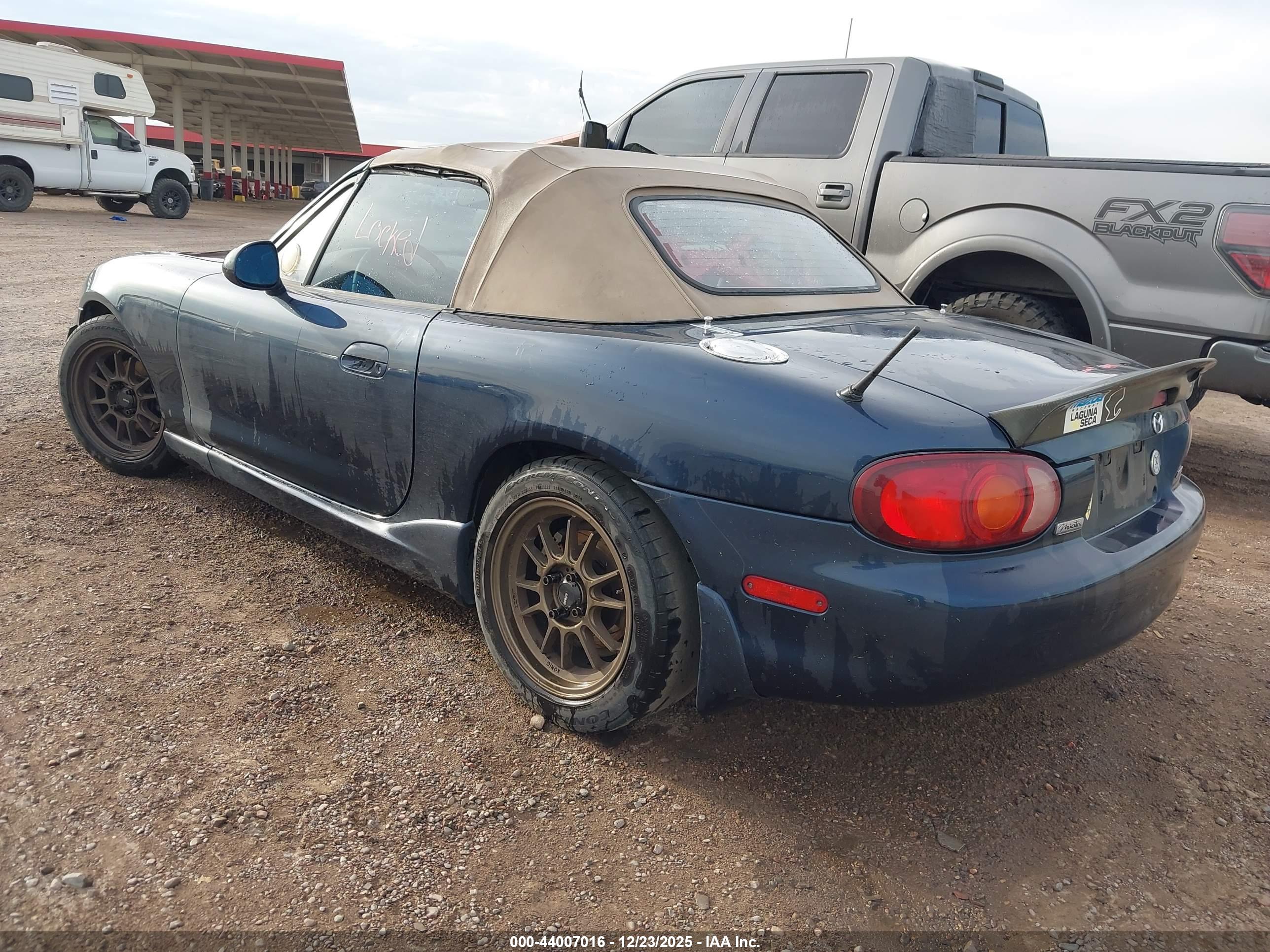 MAZDA MX-5 image 3