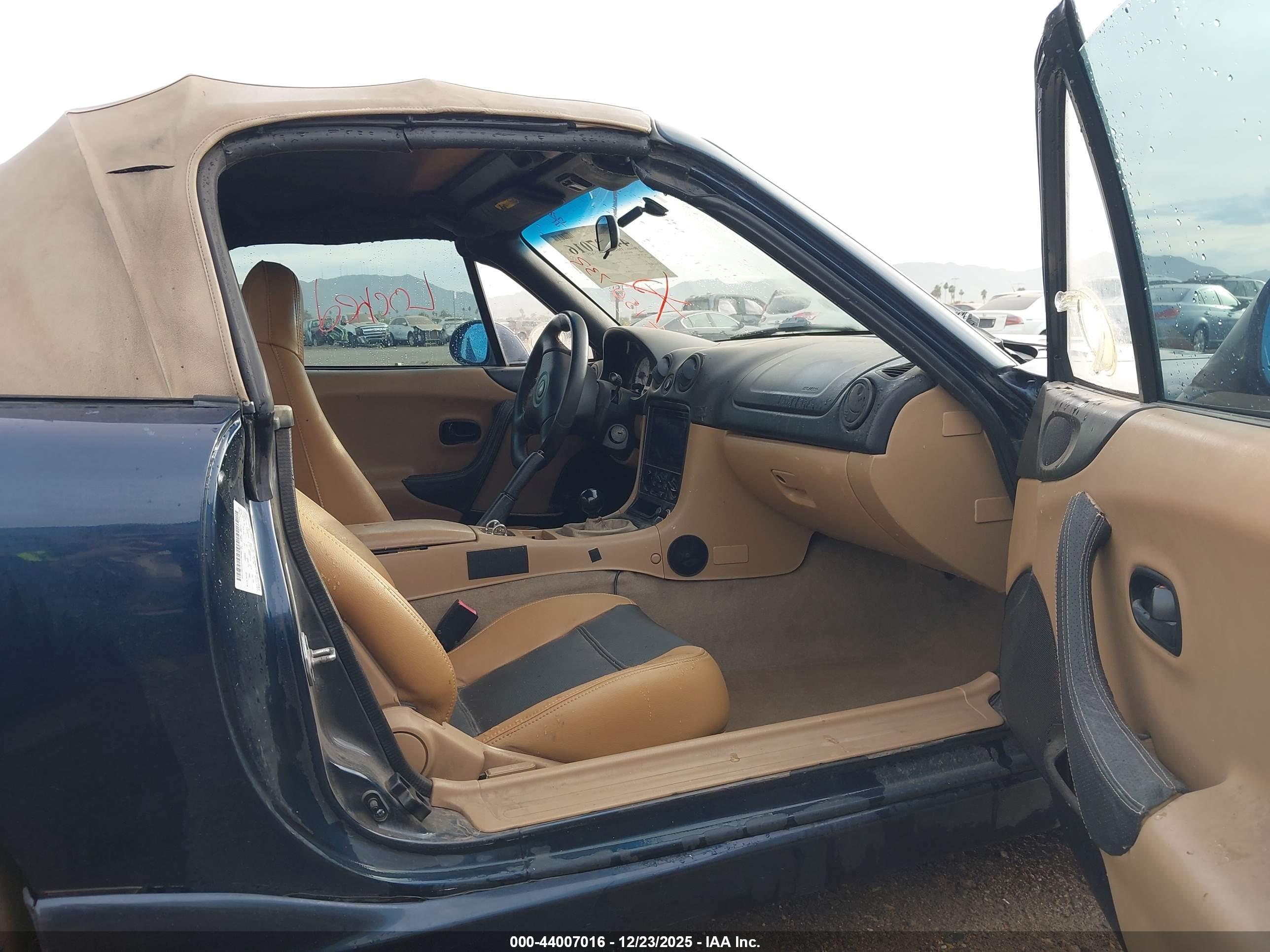 MAZDA MX-5 image 8