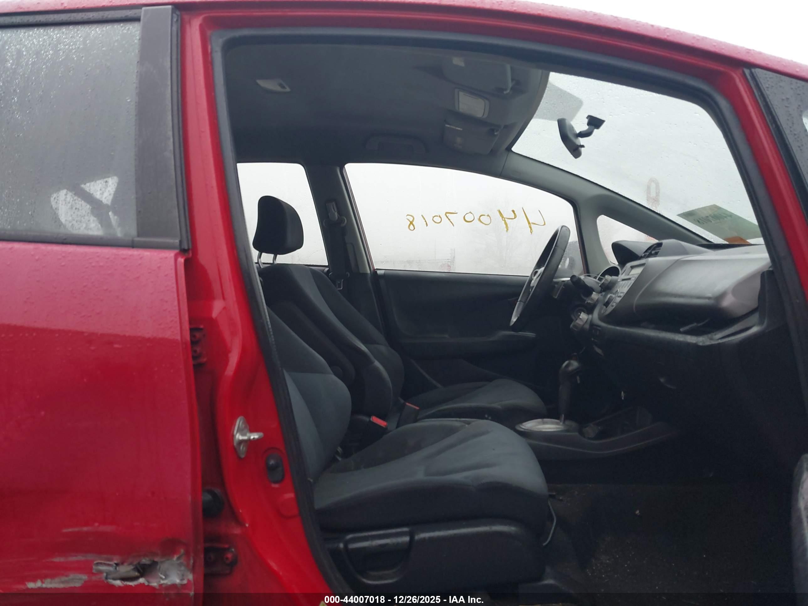 HONDA FIT image 5