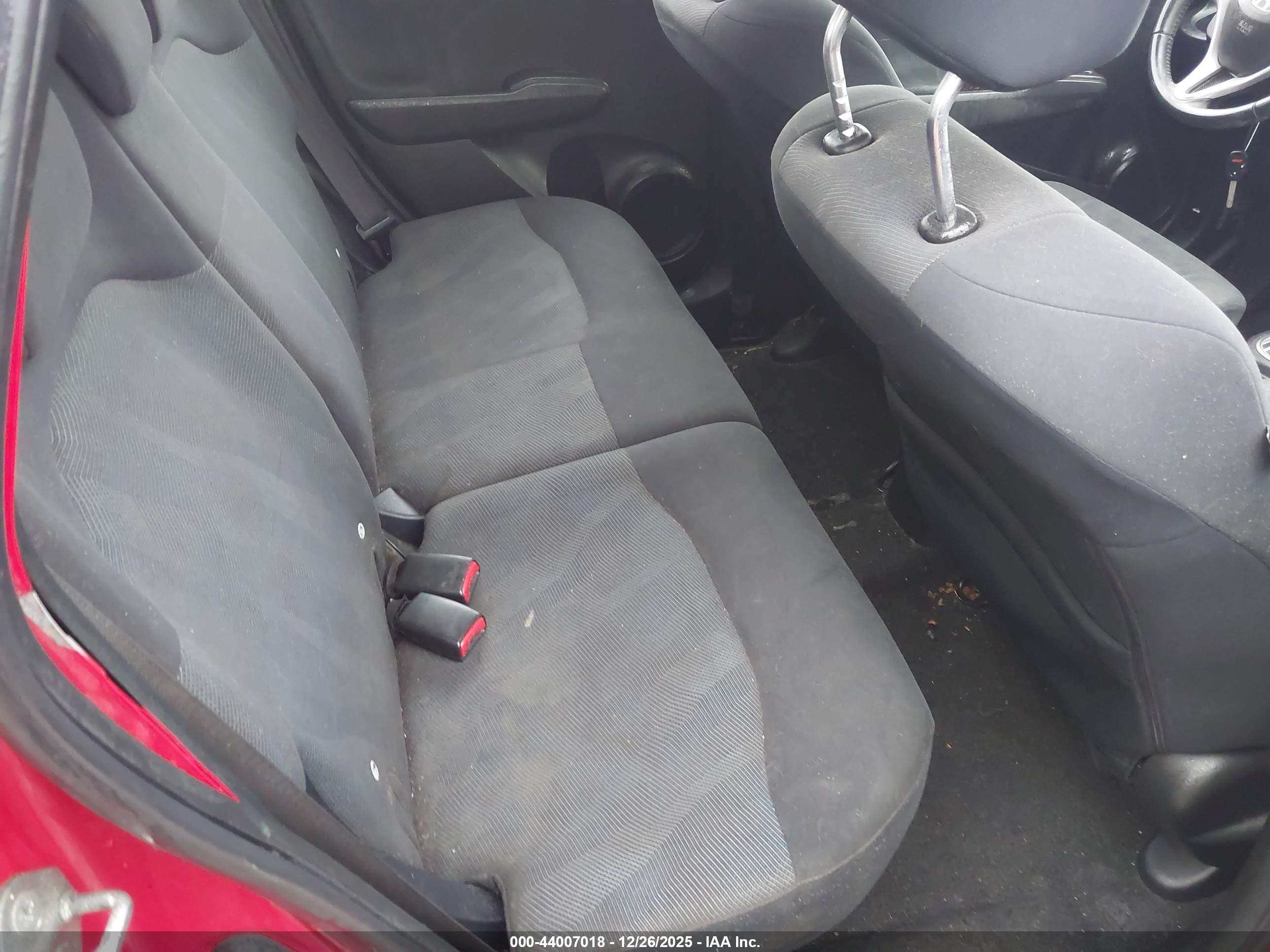 HONDA FIT image 8
